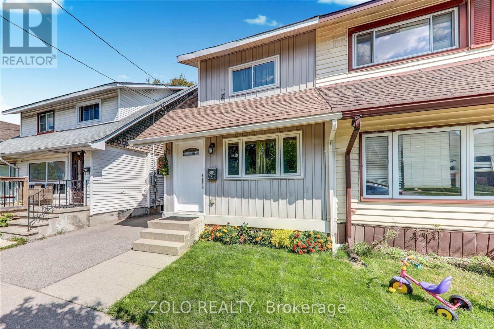 739 Cedar Street, Oshawa, Ontario  L1H 4M7 - Photo 2 - E12429940