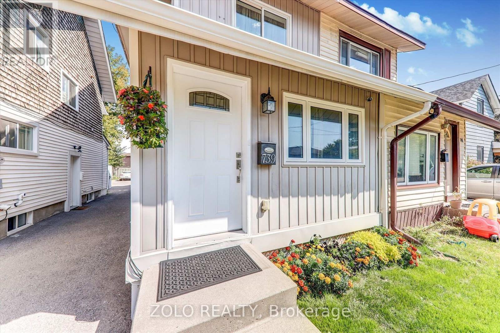 739 Cedar Street, Oshawa, Ontario  L1H 4M7 - Photo 4 - E12429940