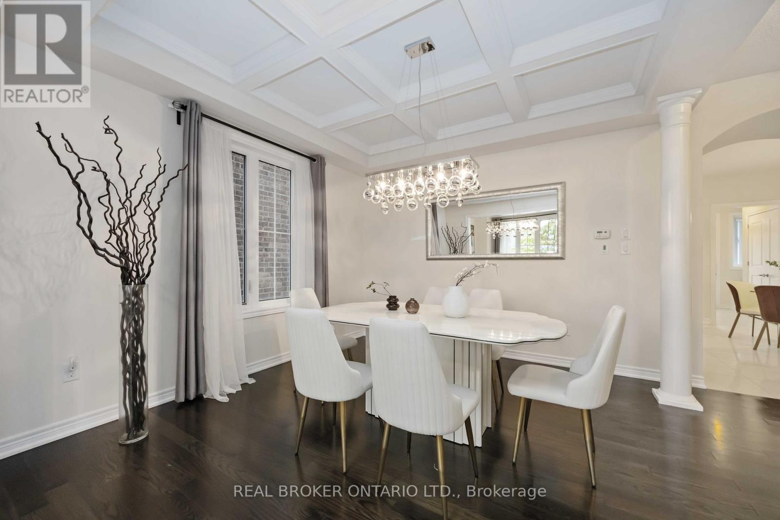 18 Lawrence Pilkington Avenue, Markham, Ontario  L6B 1C9 - Photo 17 - N12429957