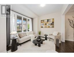 18 LAWRENCE PILKINGTON AVENUE, Markham, Ontario