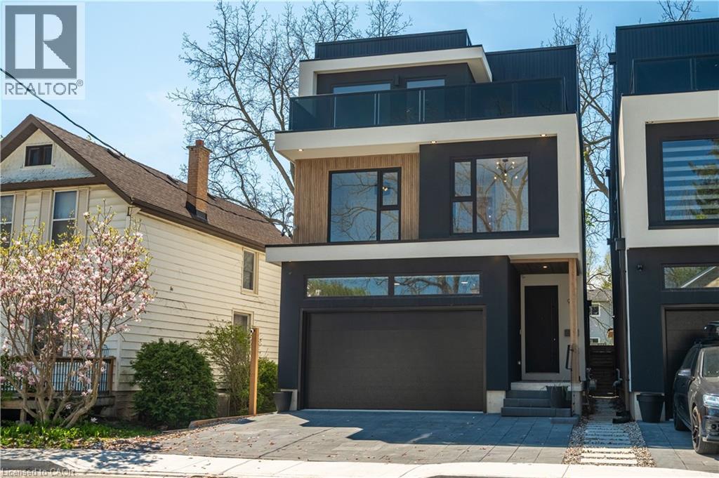 93 Oak Street, Cambridge, Ontario  N1R 4L3 - Photo 2 - 40774062