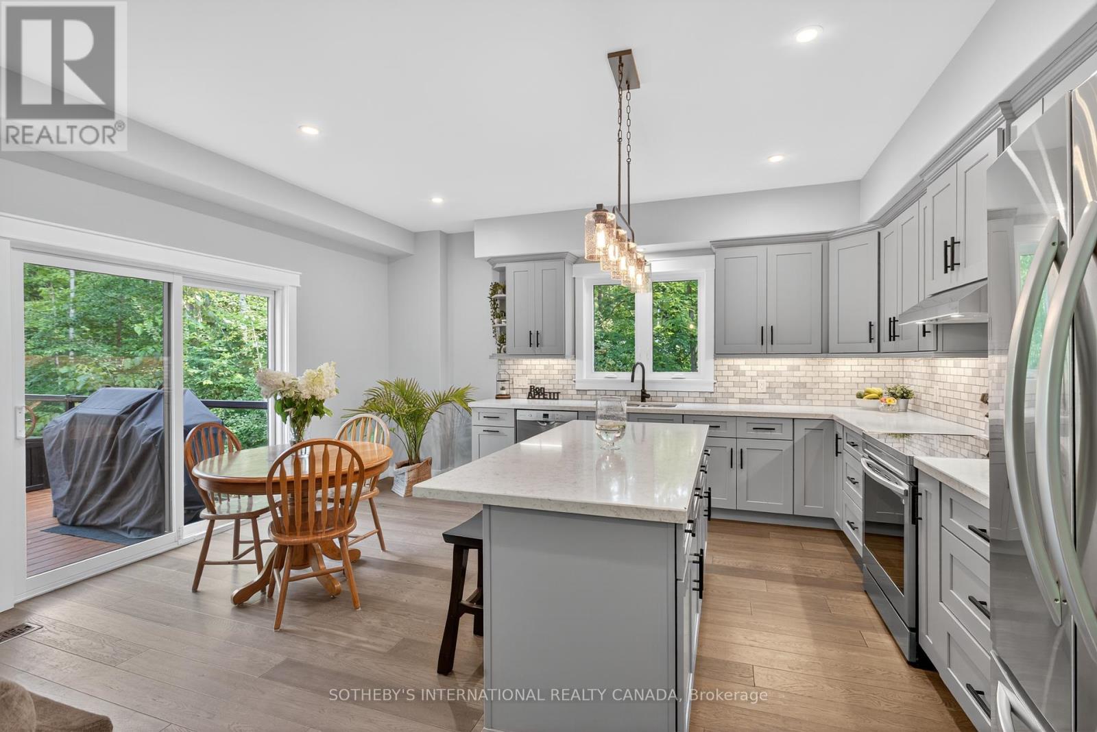 73 Wozniak Road, Penetanguishene, Ontario  L9M 1W6 - Photo 11 - S12429941