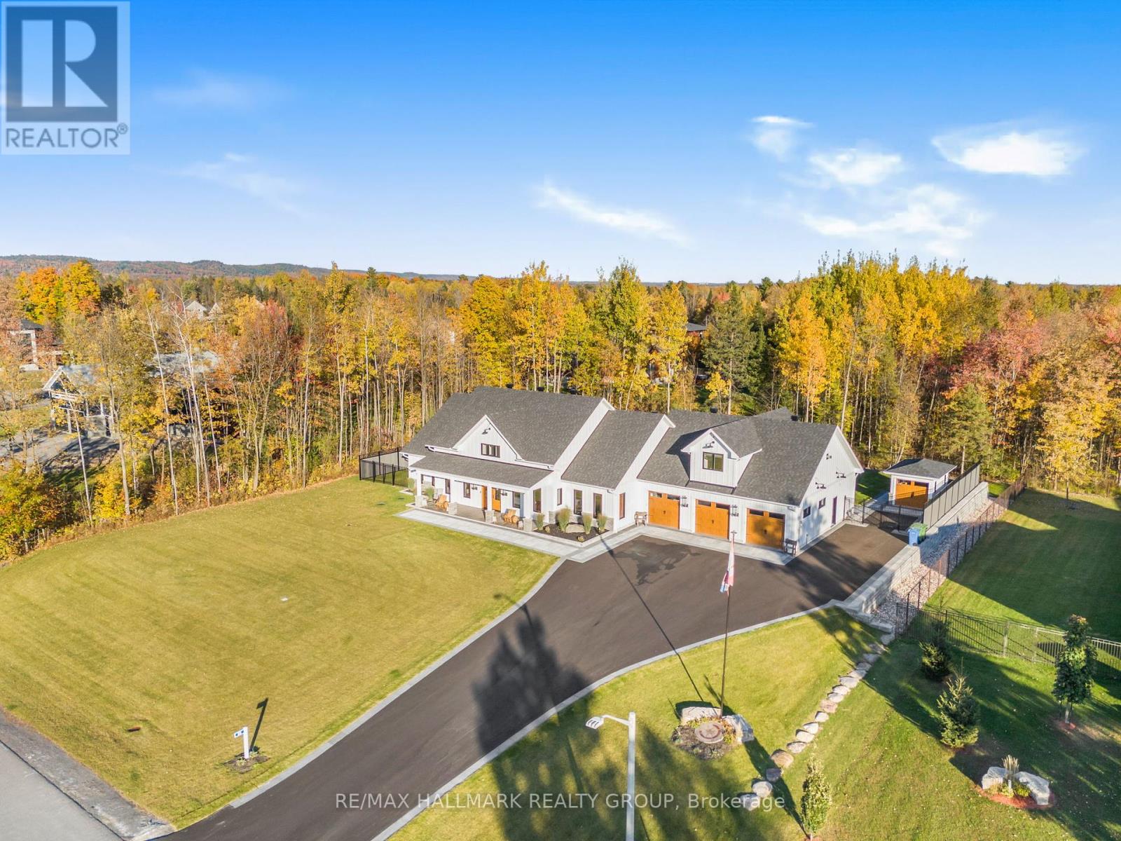 55 De La Seignerie Estates E, Champlain, Ontario  K0B 1K0 - Photo 5 - X12429973