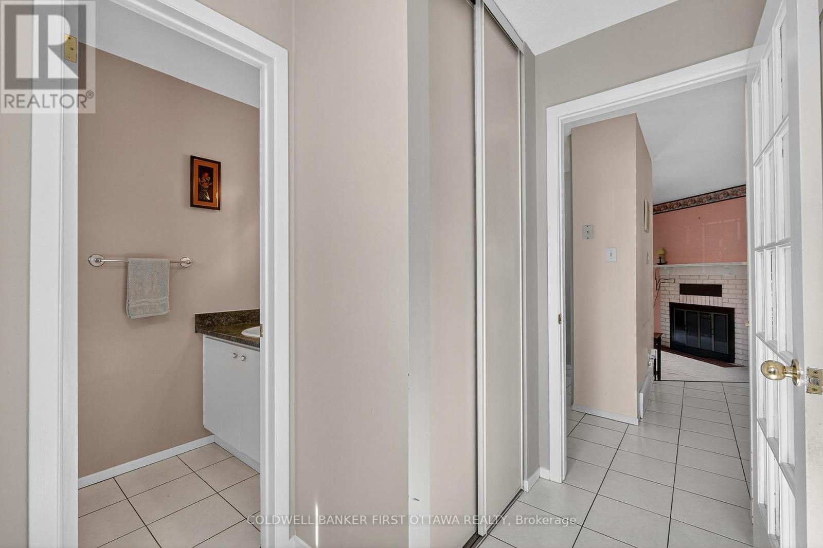 273 Kinglet Way, Ottawa, Ontario  K1E 2T9 - Photo 5 - X12430001