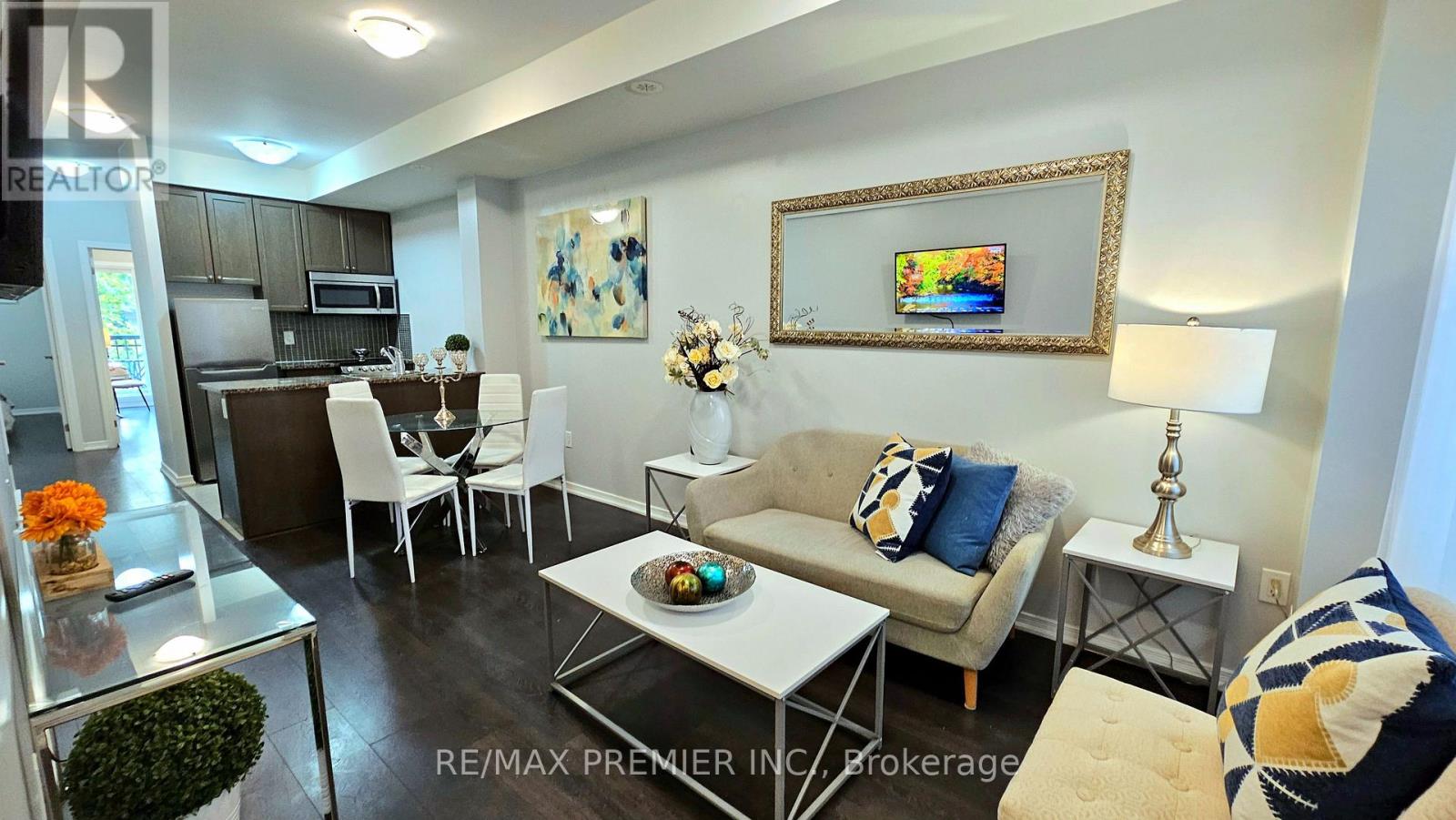 272 - 19 CONEFLOWER CRESCENT, Toronto, Ontario
