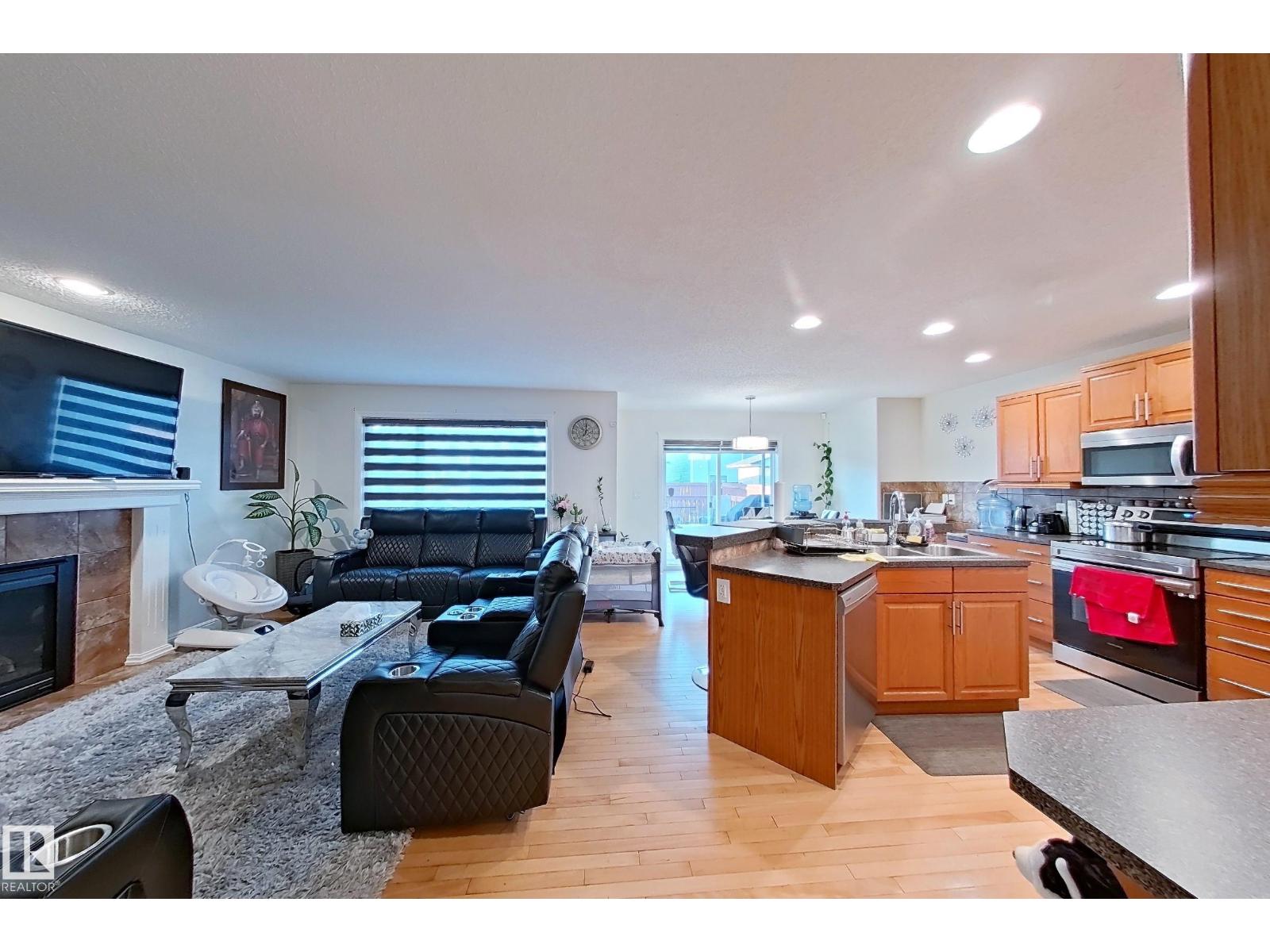 3008 24 Av Nw, Edmonton, Alberta  T6T 0G7 - Photo 8 - E4459775