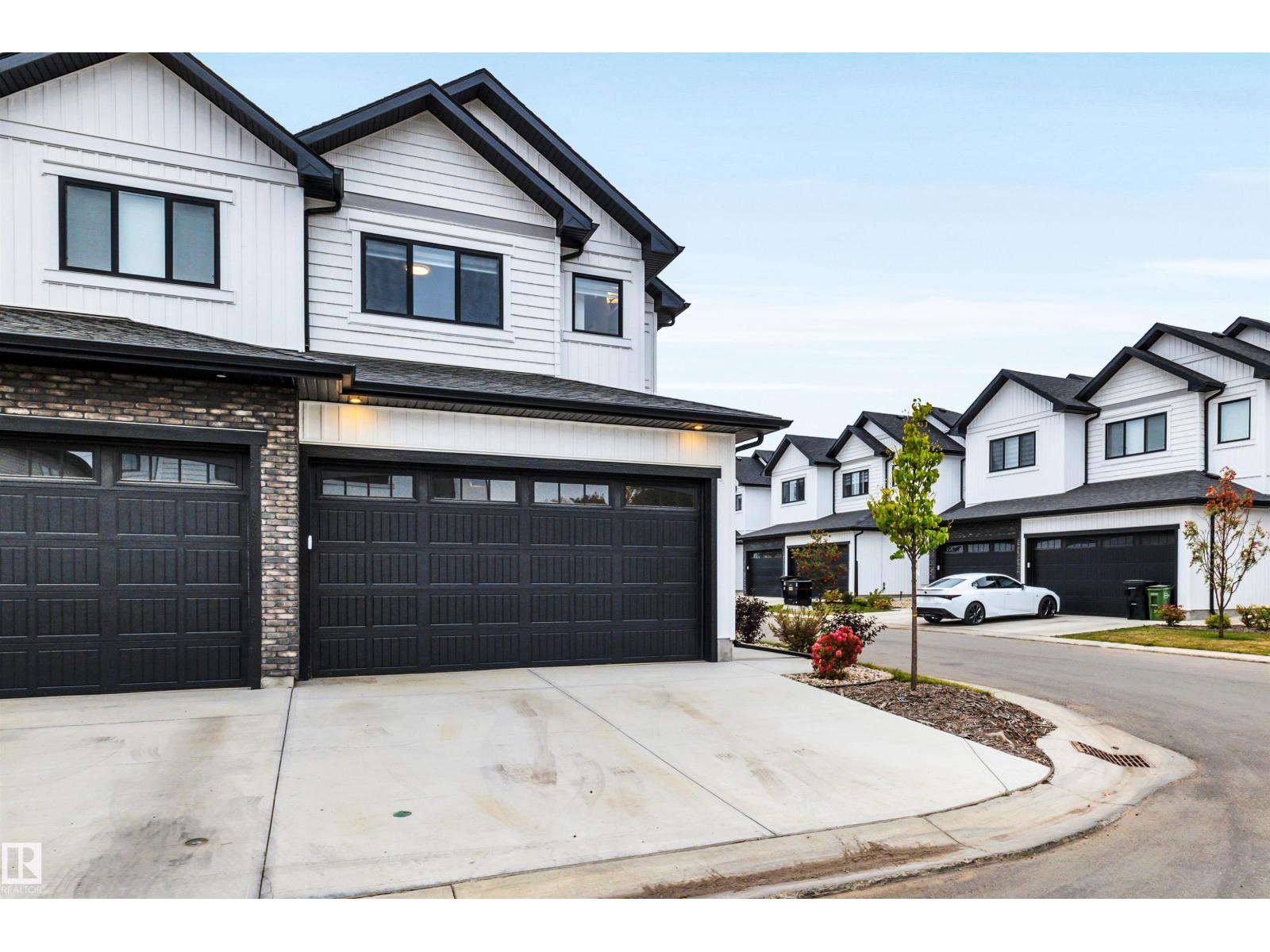 #52 5122 213a St Nw, Edmonton, Alberta  T6M 0K7 - Photo 2 - E4459777