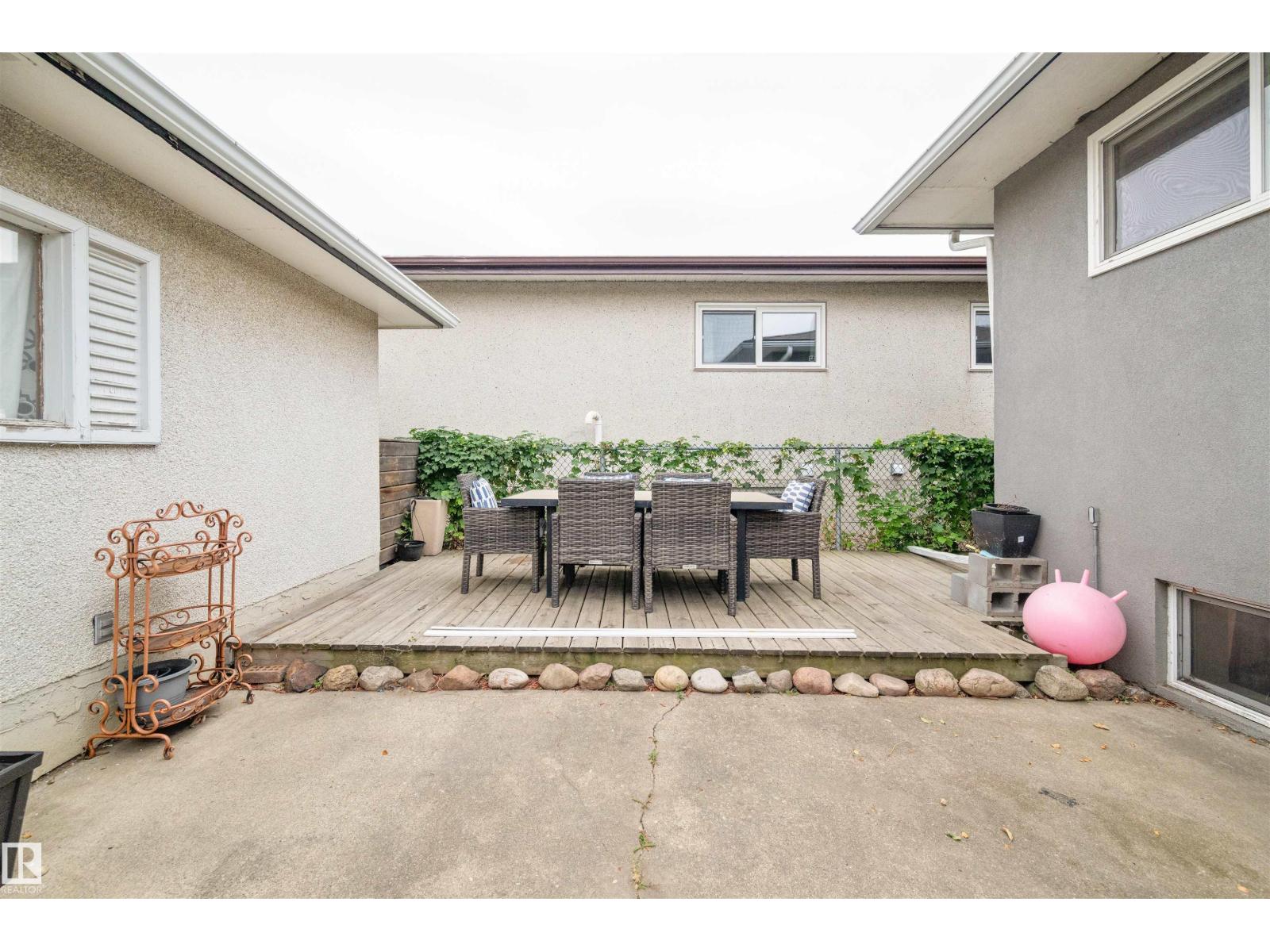 8608 Connors Rd Nw, Edmonton, Alberta  T6C 4B4 - Photo 31 - E4459692