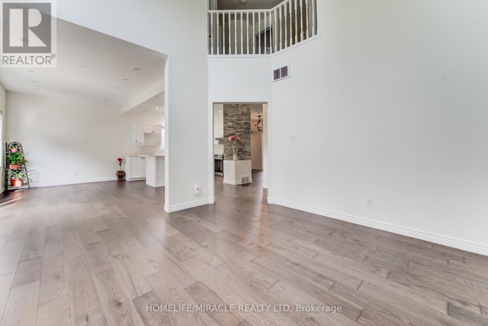 124 Winding Wood Crescent, Kitchener, Ontario  N2P 2L7 - Photo 16 - X12427496