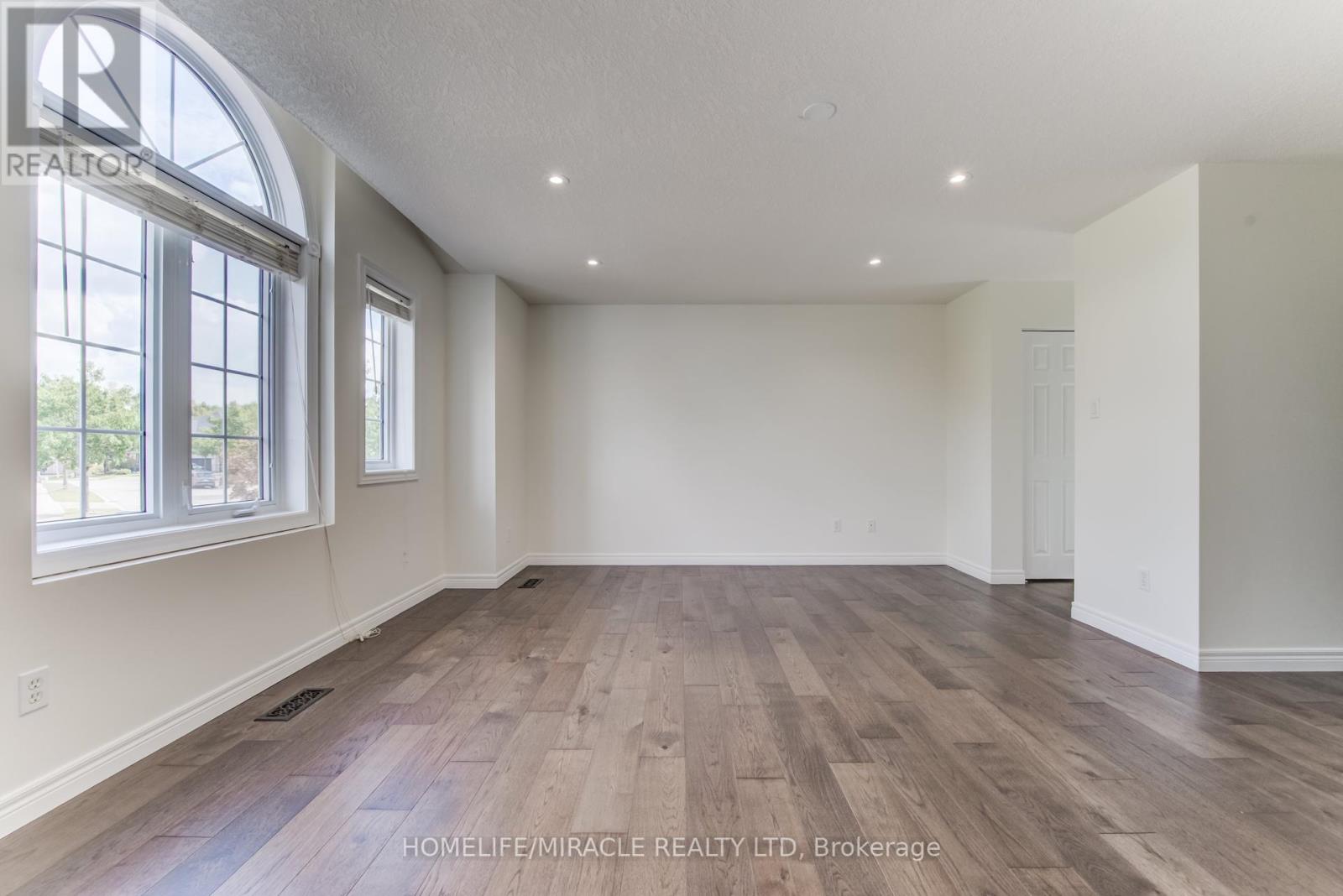 124 Winding Wood Crescent, Kitchener, Ontario  N2P 2L7 - Photo 29 - X12427496