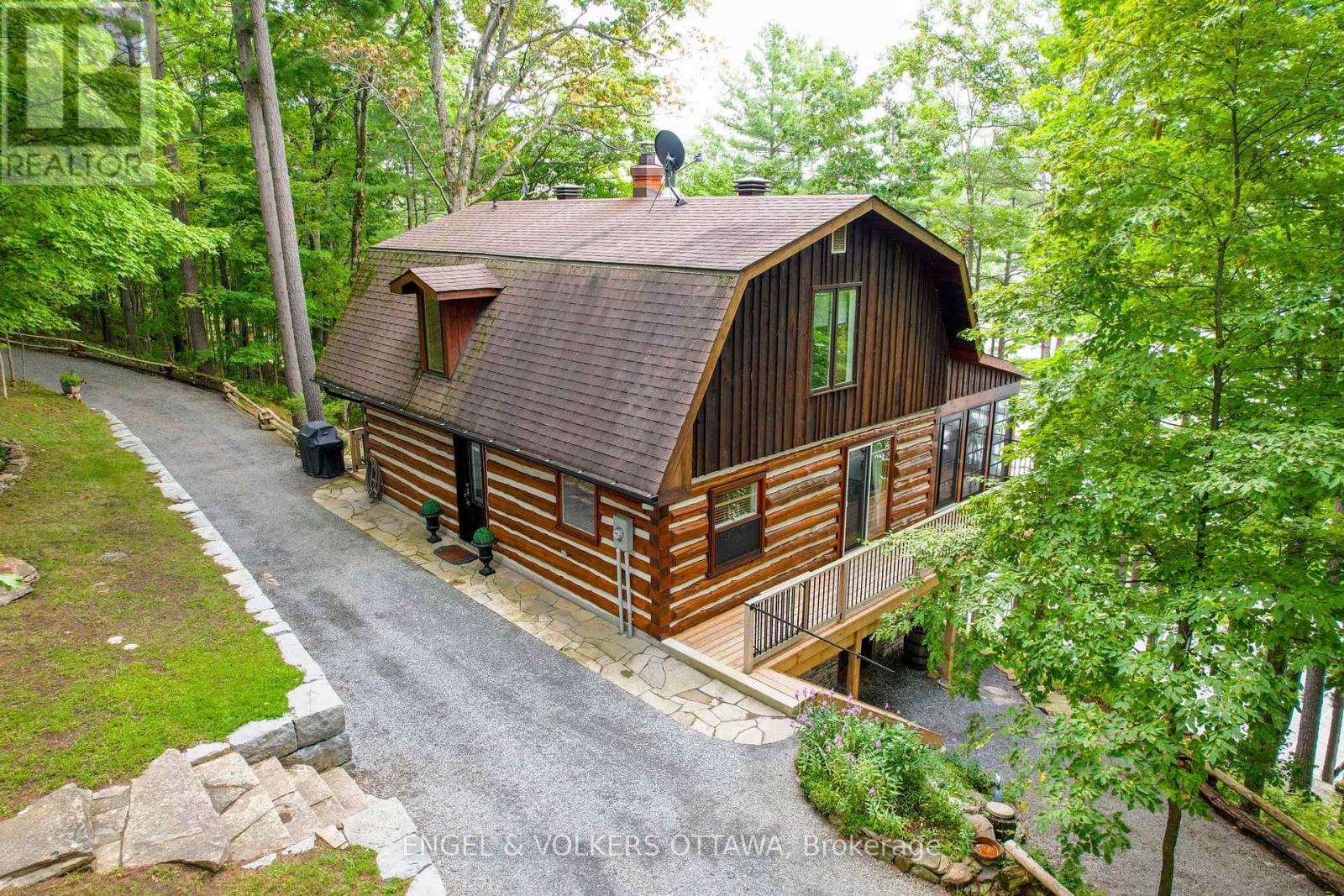 216 Connies Lane, Rideau Lakes, Ontario  K0G 1X0 - Photo 8 - X12330031