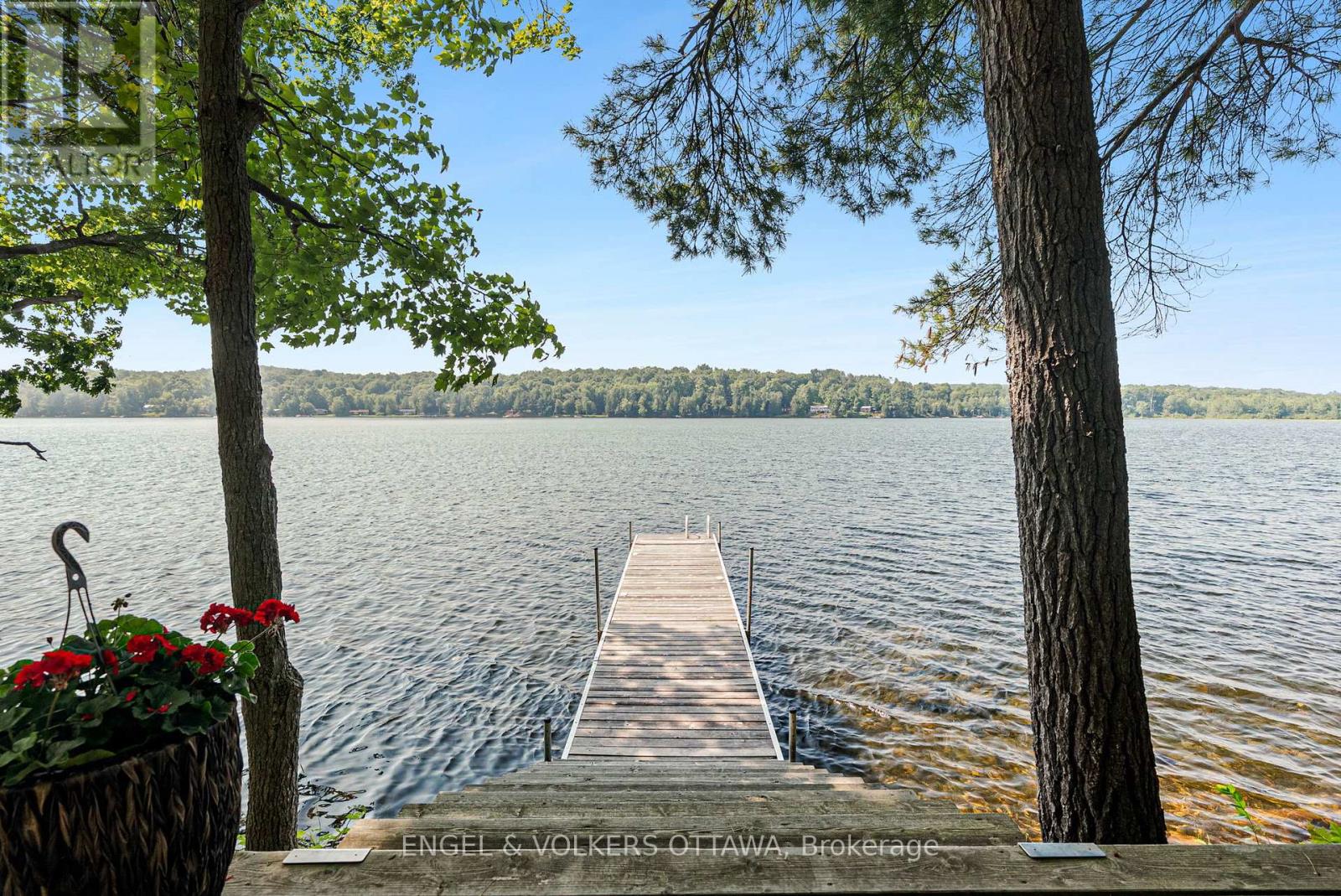 216 Connies Lane, Rideau Lakes, Ontario  K0G 1X0 - Photo 6 - X12330031