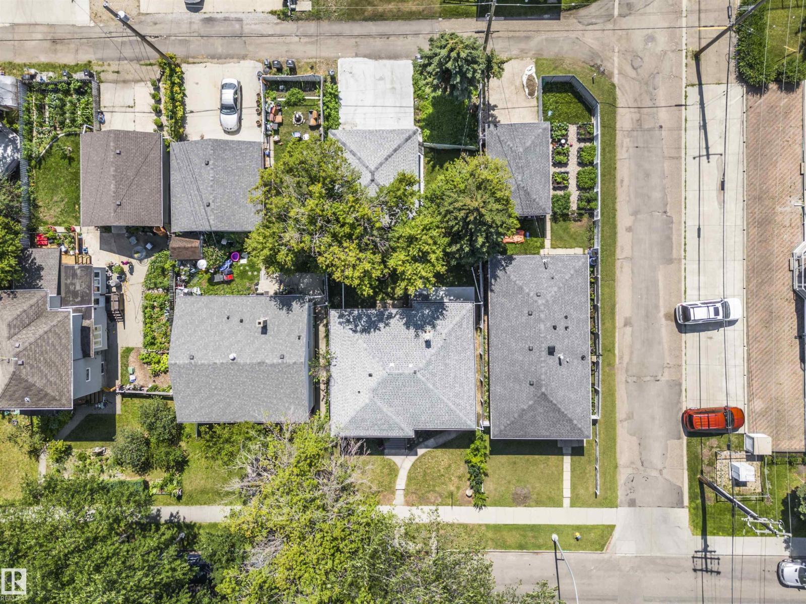 8125 84 Av Nw, Edmonton, Alberta  T6C 1C7 - Photo 3 - E4459776