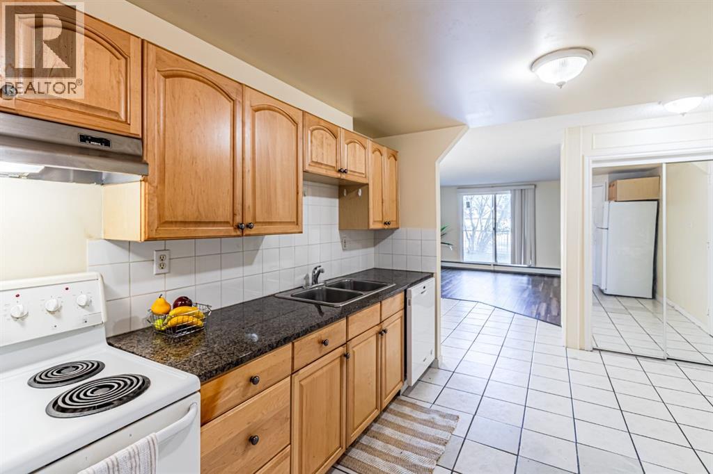 1, 6827 Centre Street Nw, Calgary, Alberta  T2K 0V3 - Photo 3 - A2258434