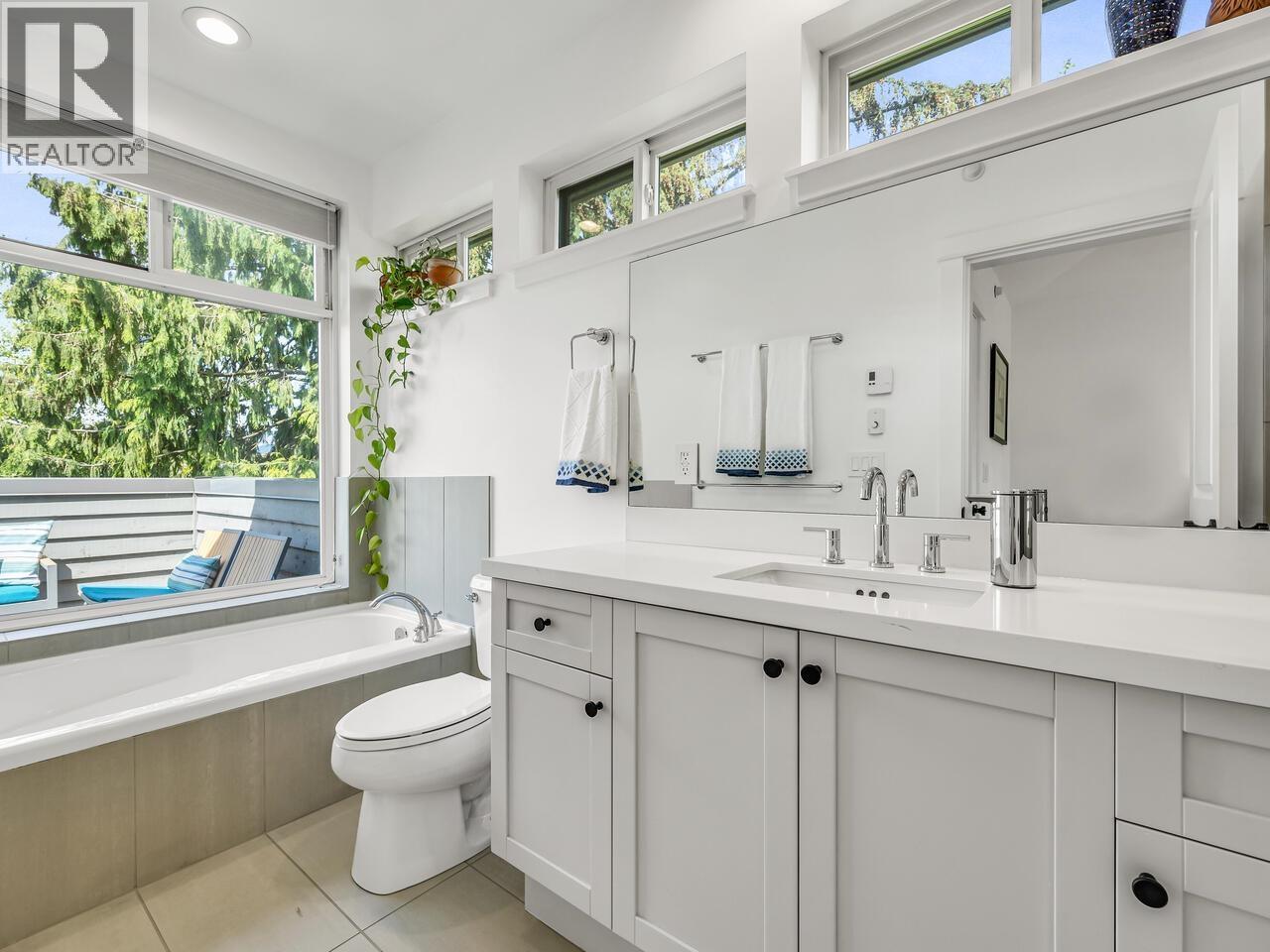 1664 St.georges Avenue, North Vancouver, British Columbia  V7L 3J7 - Photo 26 - R3050886