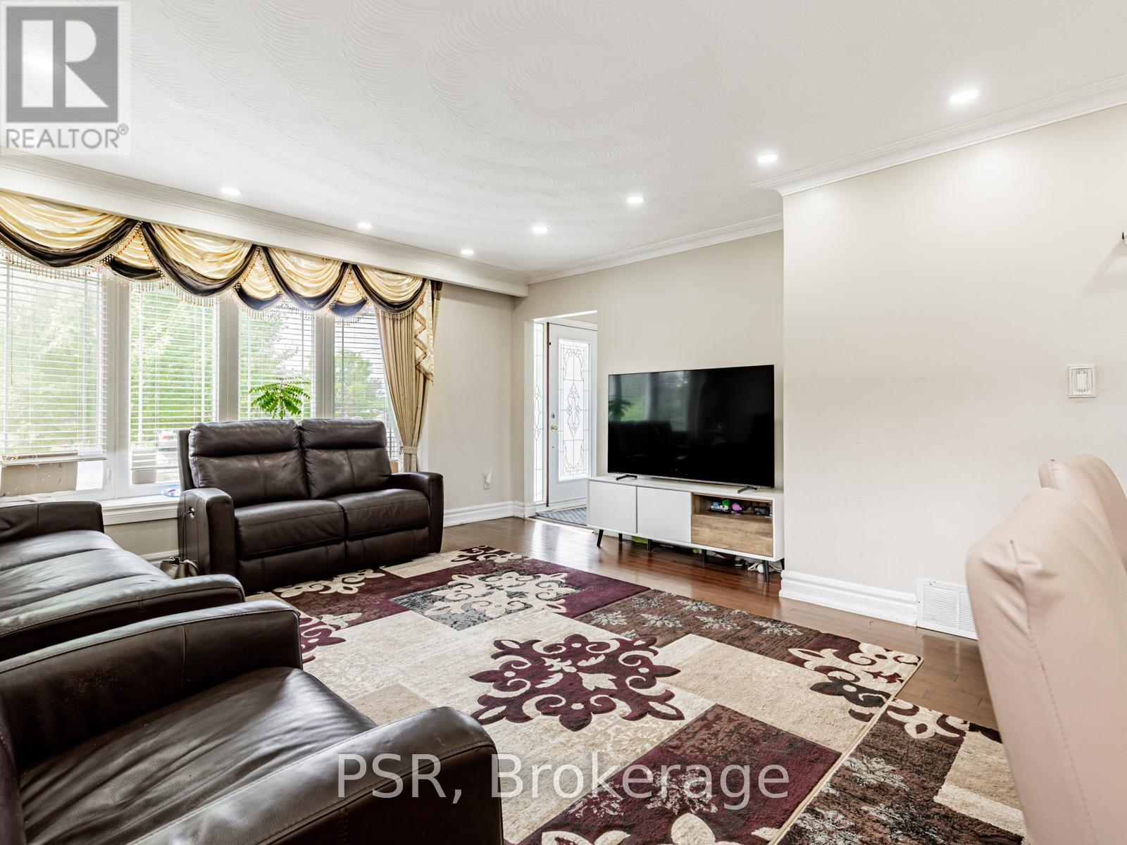 7 Willsteven Drive, Toronto, Ontario  M1G 1C5 - Photo 3 - E12429992