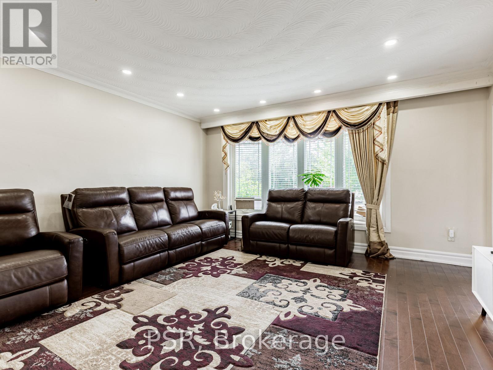 7 Willsteven Drive, Toronto, Ontario  M1G 1C5 - Photo 4 - E12429992