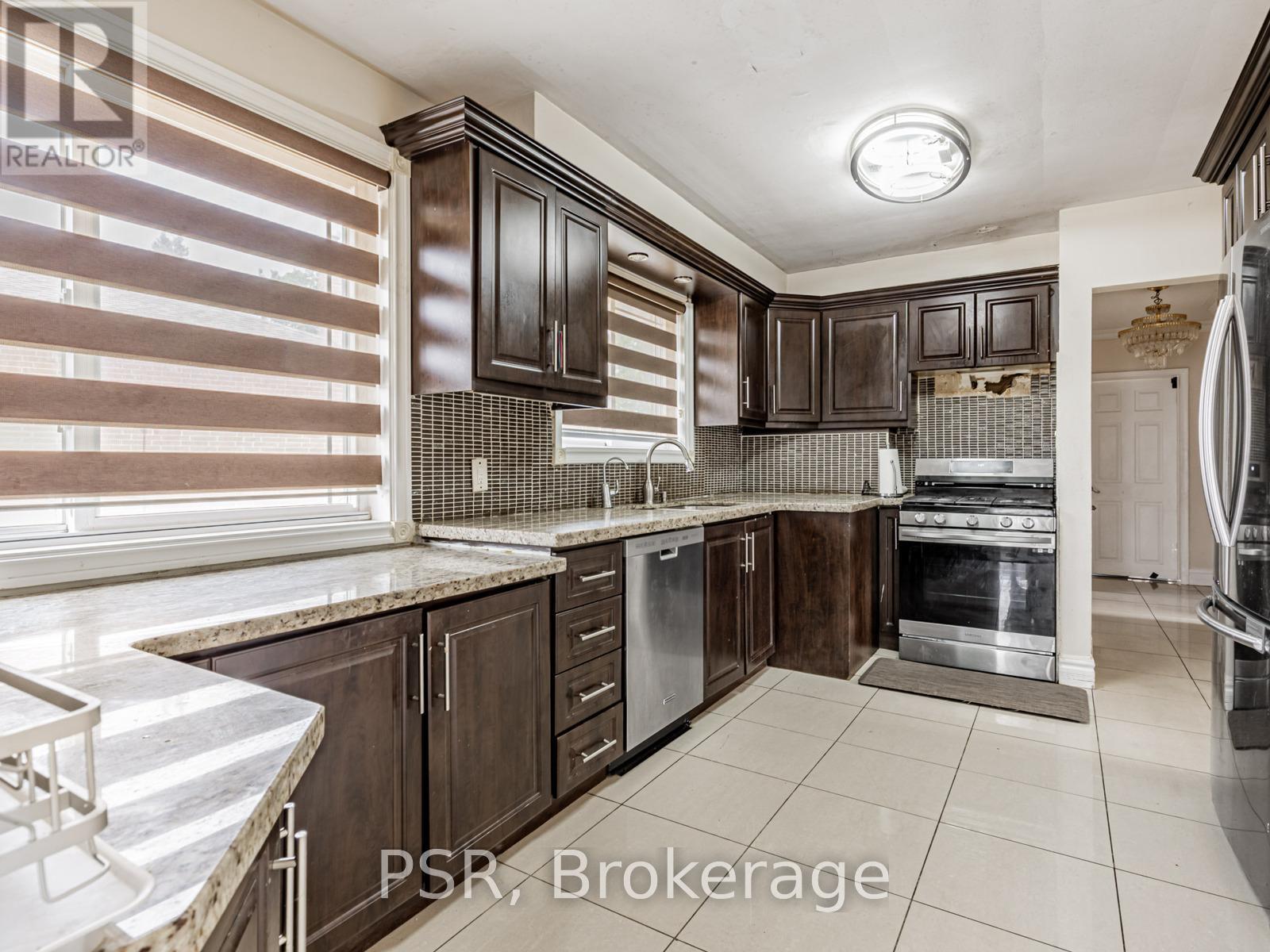 7 Willsteven Drive, Toronto, Ontario  M1G 1C5 - Photo 8 - E12429992