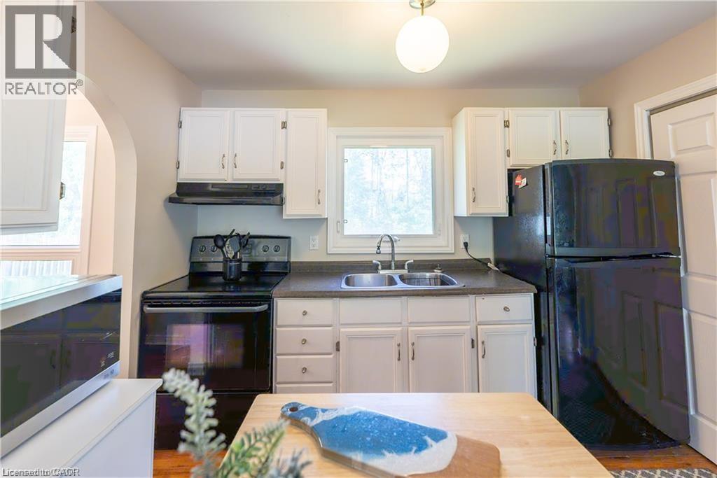 25 Bayview Estate Road, Fenelon Falls, Ontario  K0M 1N0 - Photo 6 - 40774121