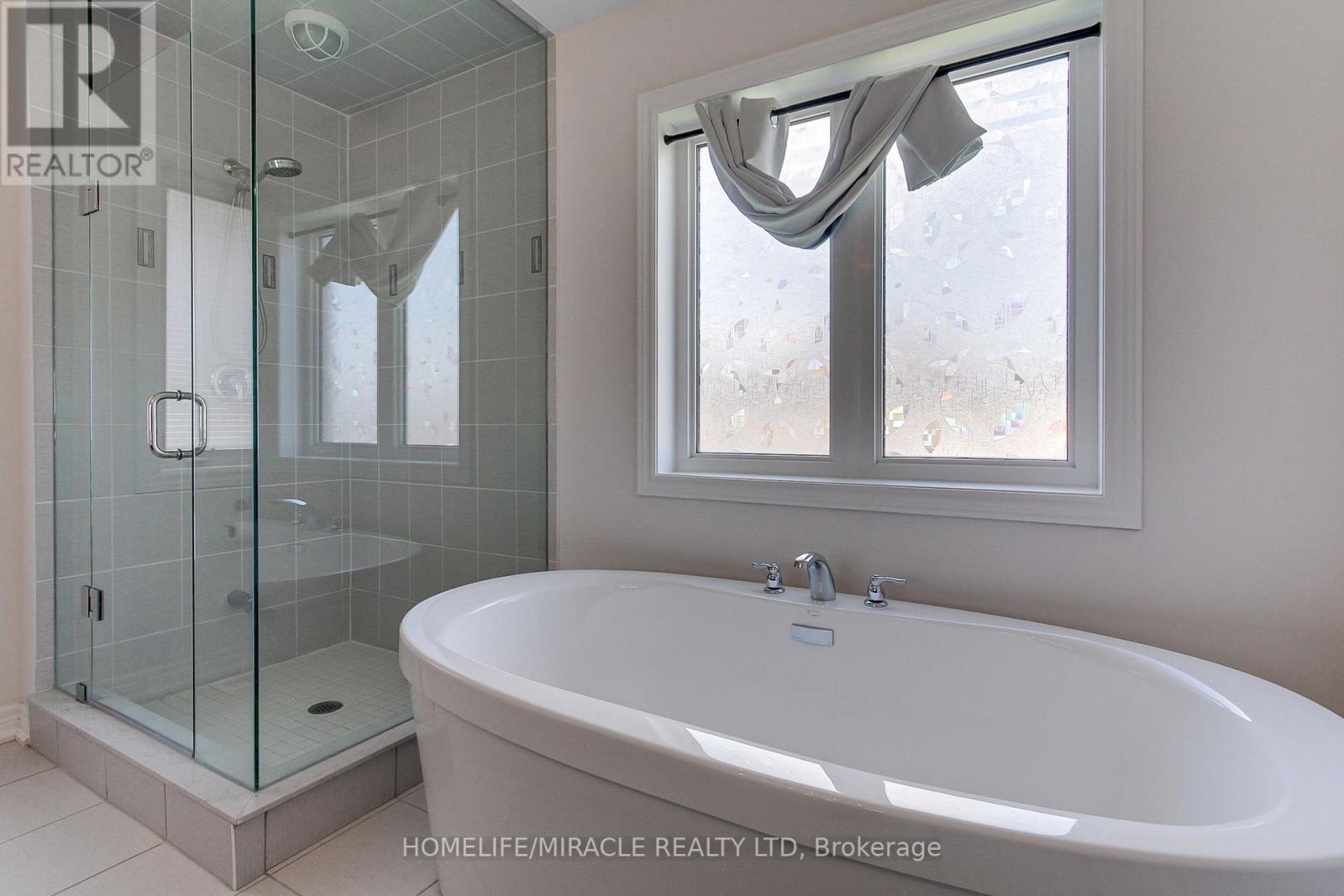 992 Green Street, Innisfil, Ontario  L0L 1W0 - Photo 29 - N12429985