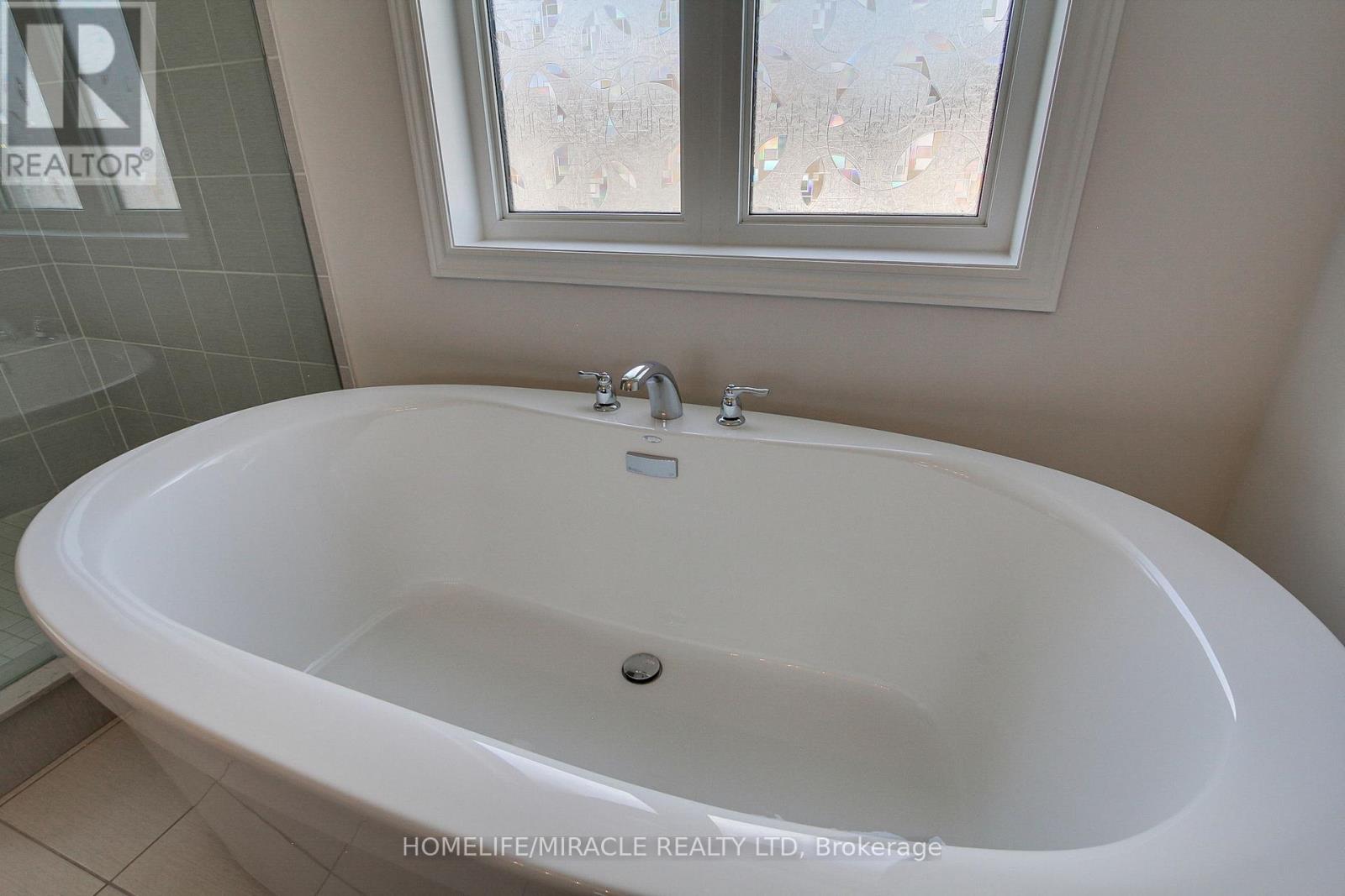 992 Green Street, Innisfil, Ontario  L0L 1W0 - Photo 30 - N12429985
