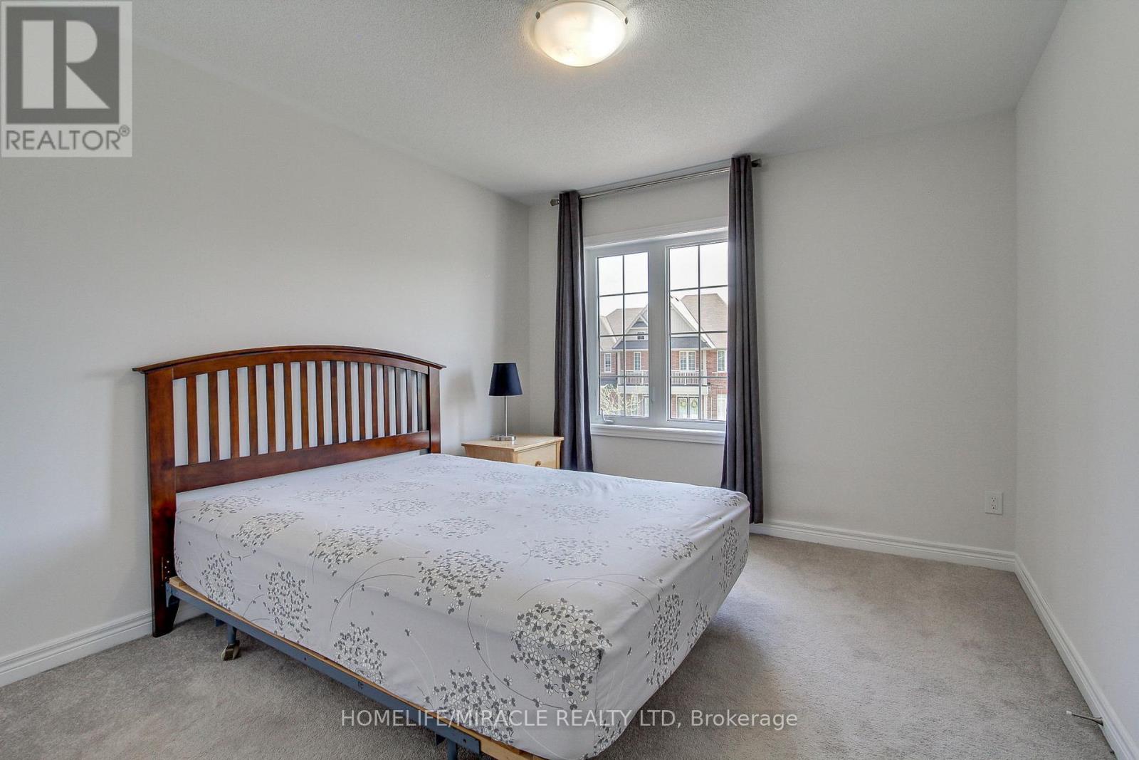 992 Green Street, Innisfil, Ontario  L0L 1W0 - Photo 31 - N12429985