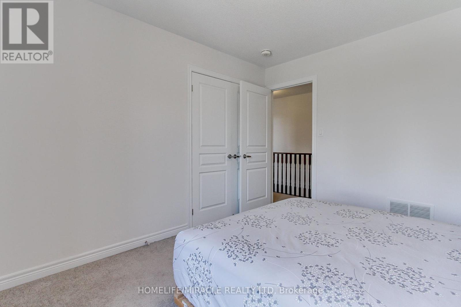 992 Green Street, Innisfil, Ontario  L0L 1W0 - Photo 32 - N12429985