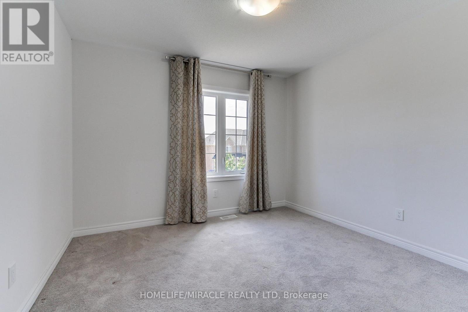 992 Green Street, Innisfil, Ontario  L0L 1W0 - Photo 33 - N12429985