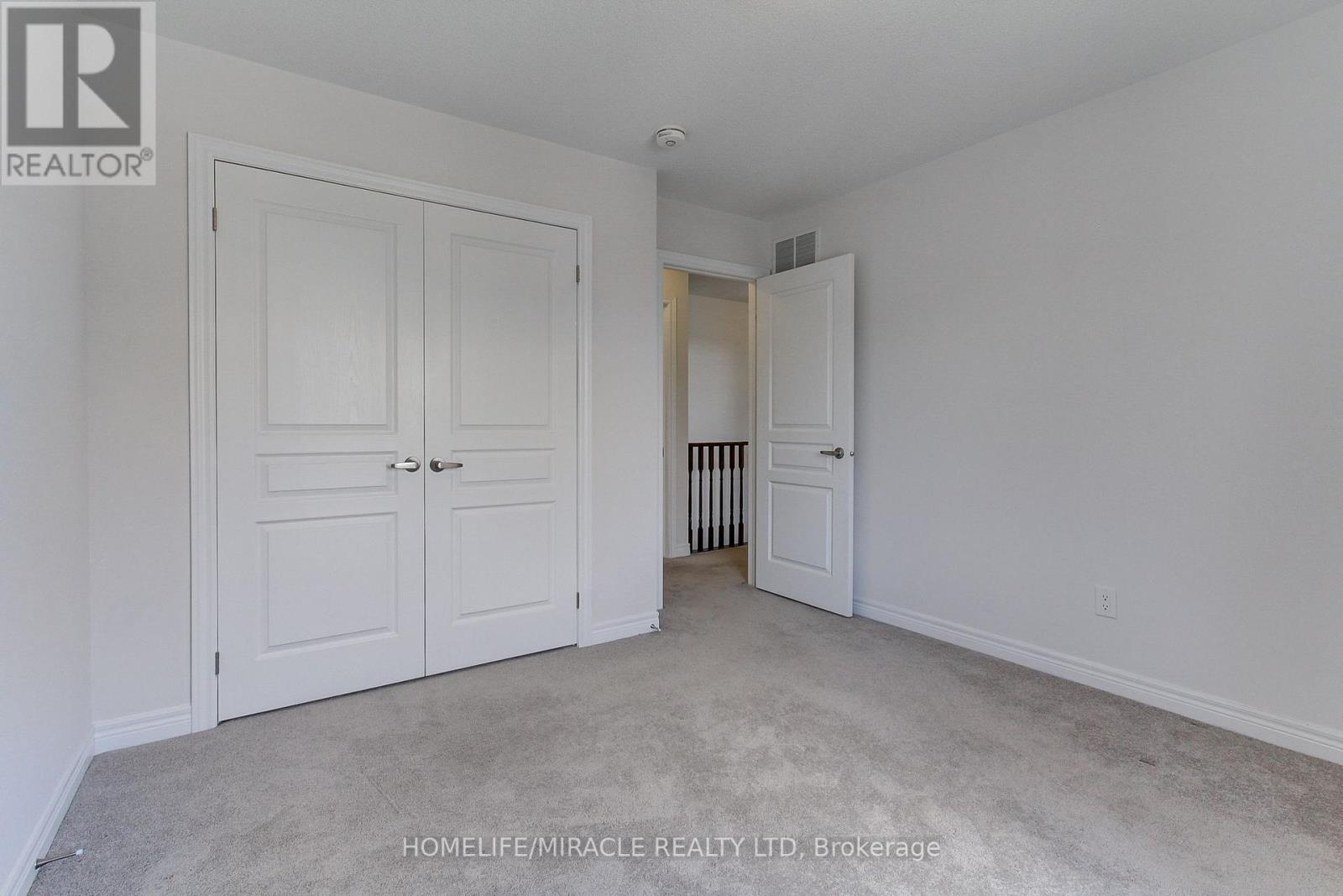 992 Green Street, Innisfil, Ontario  L0L 1W0 - Photo 34 - N12429985