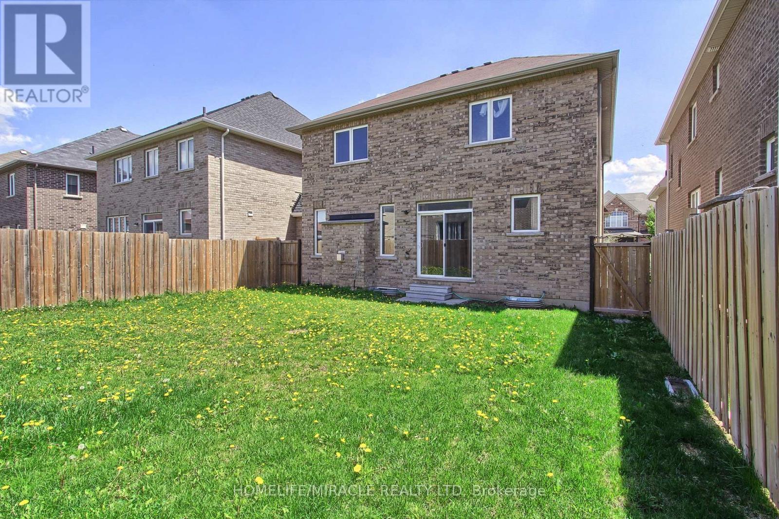 992 Green Street, Innisfil, Ontario  L0L 1W0 - Photo 42 - N12429985