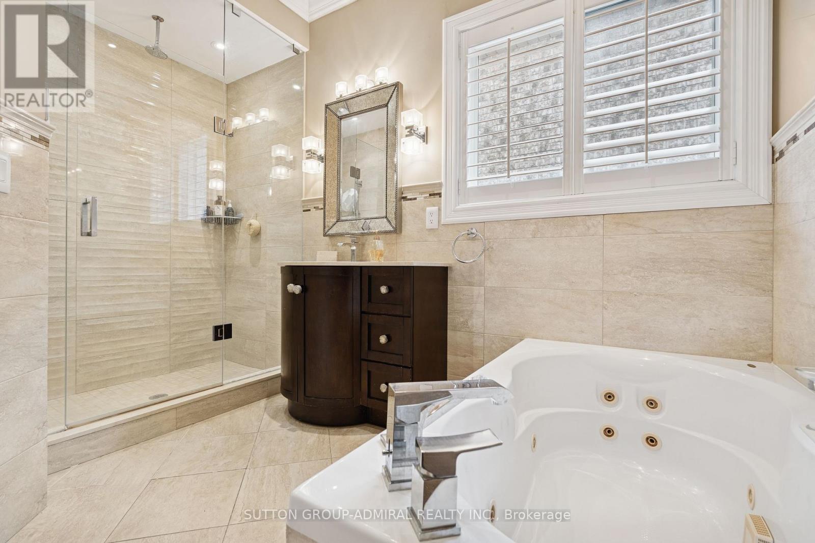 1221 Laurand Street, Innisfil, Ontario  L9S 0E6 - Photo 20 - N12430009