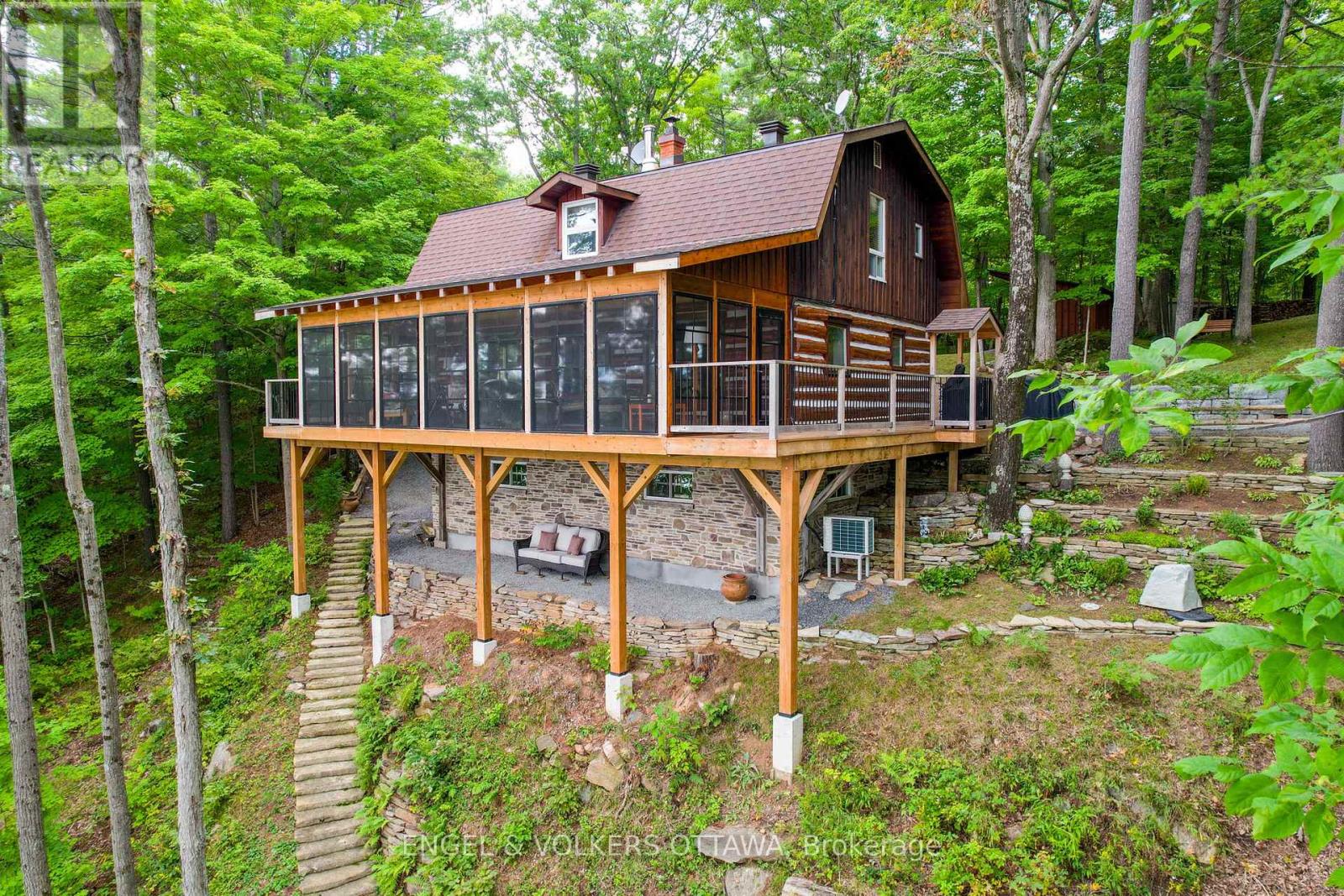 216 Connies Lane, Rideau Lakes, Ontario  K0G 1X0 - Photo 46 - X12330031