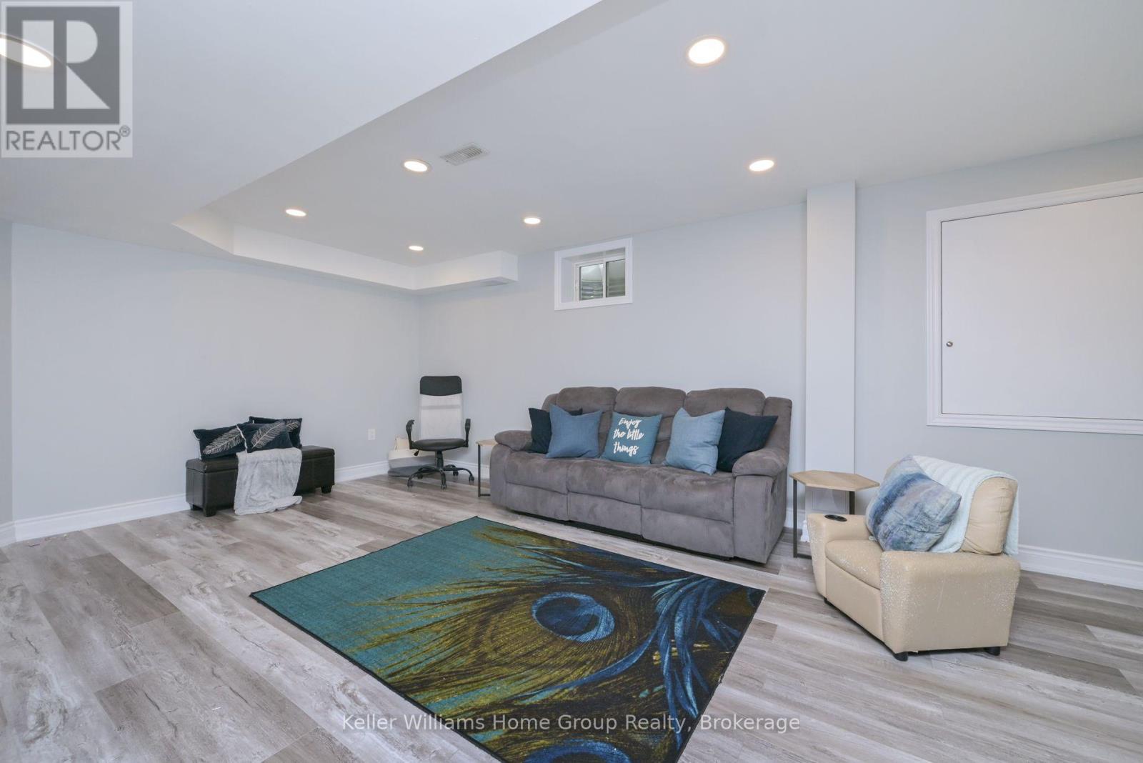 656 Armstrong Road, Shelburne, Ontario  L9V 3V4 - Photo 32 - X12430032