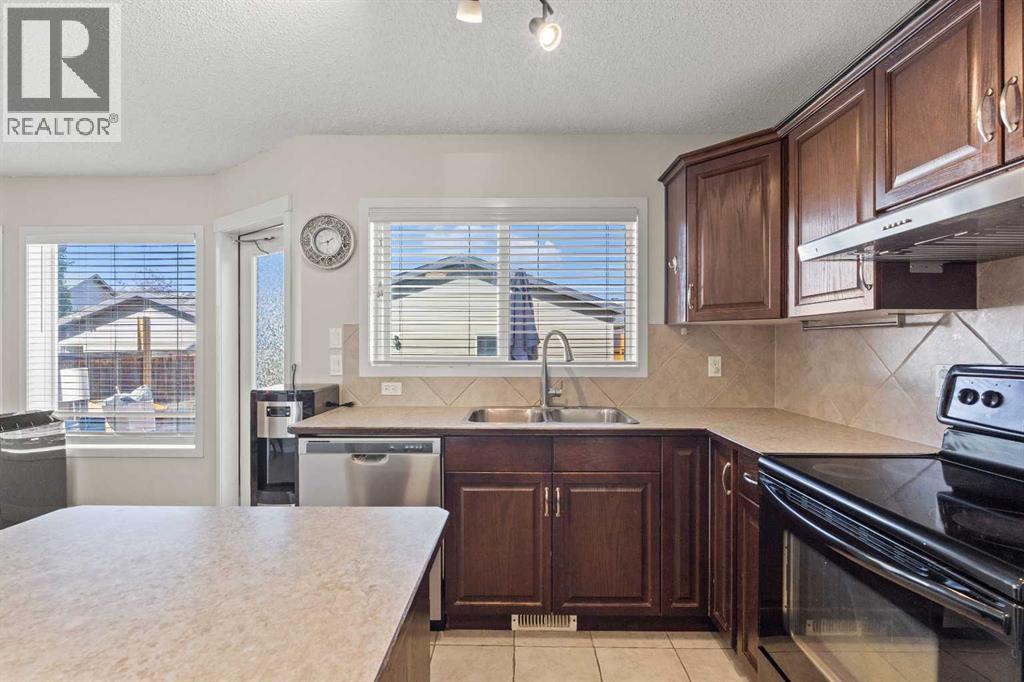 199 Cranberry Close Se, Calgary, Alberta  T3M 0B5 - Photo 11 - A2259398