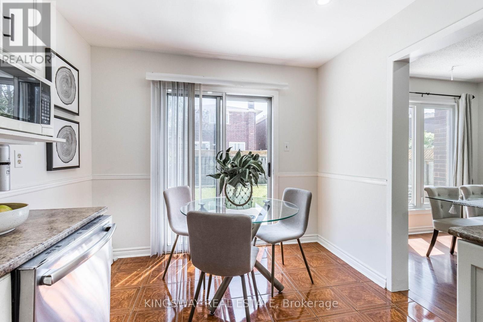 21 Tralee Street, Brampton, Ontario  L6Z 2Z6 - Photo 10 - W12429970