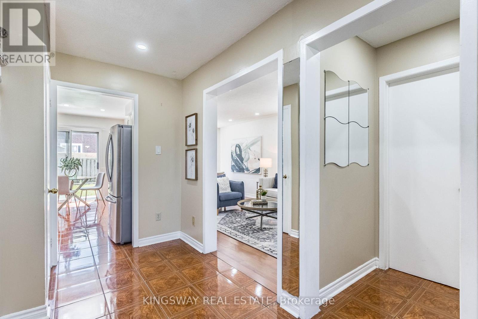 21 Tralee Street, Brampton, Ontario  L6Z 2Z6 - Photo 4 - W12429970