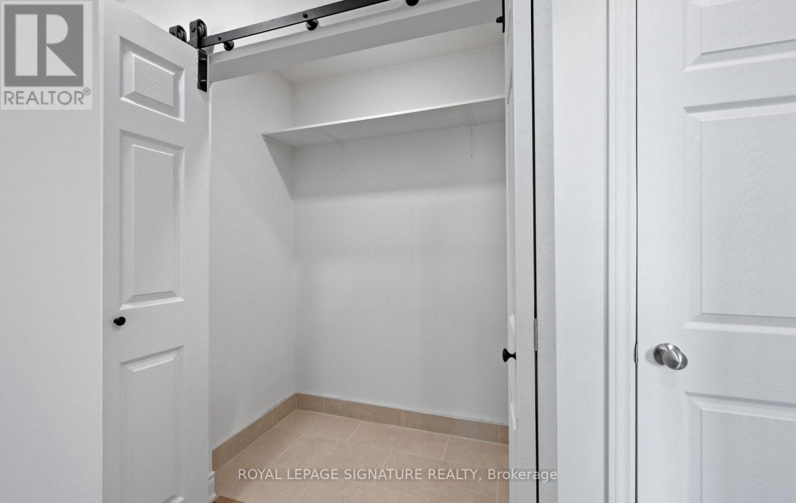 1005 - 2301 Derry Road W, Mississauga, Ontario  L5N 2R4 - Photo 25 - W12429982