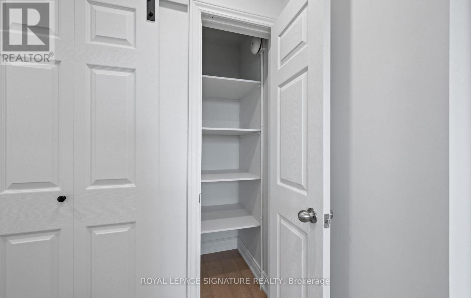 1005 - 2301 Derry Road W, Mississauga, Ontario  L5N 2R4 - Photo 27 - W12429982
