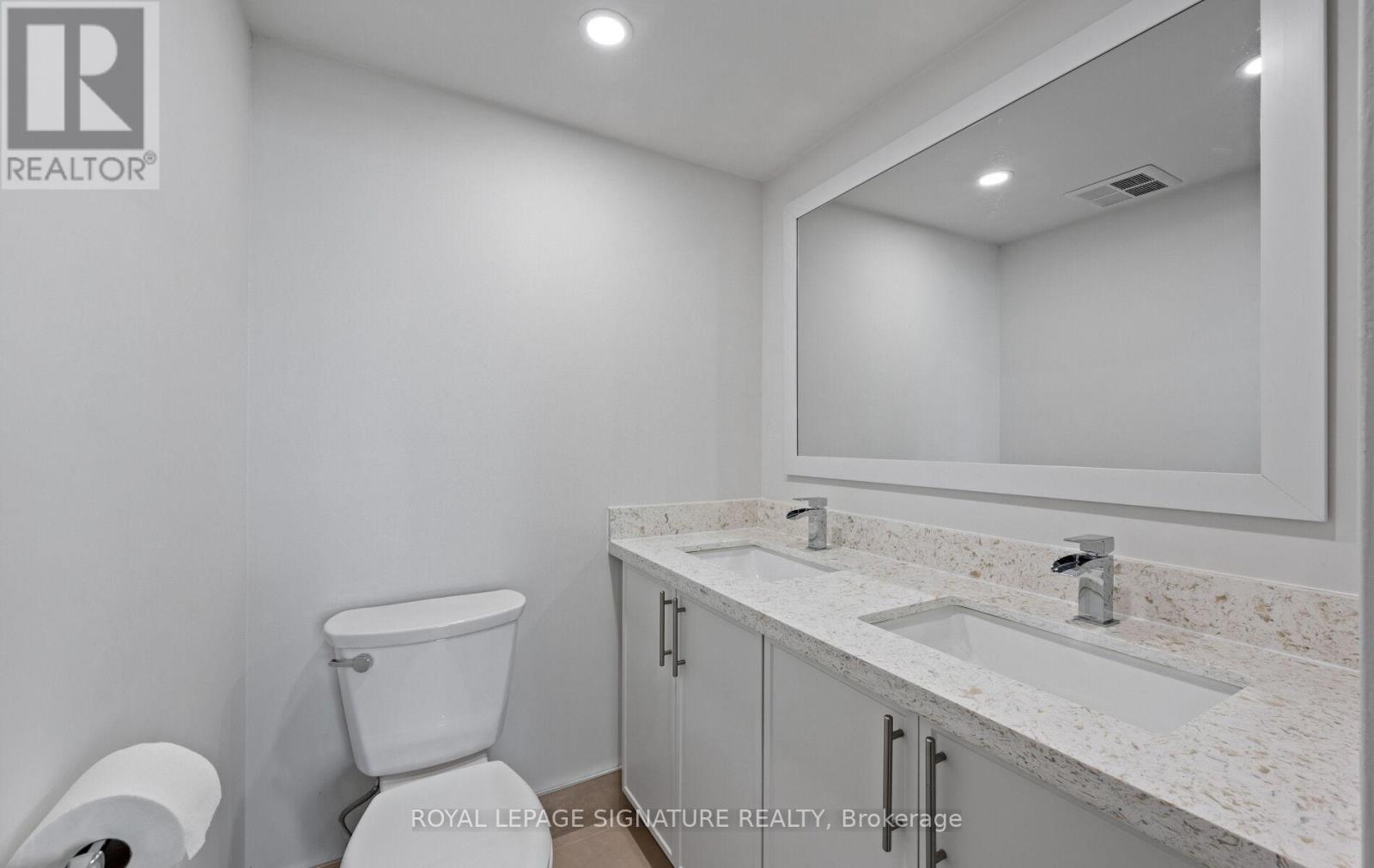 1005 - 2301 Derry Road W, Mississauga, Ontario  L5N 2R4 - Photo 33 - W12429982
