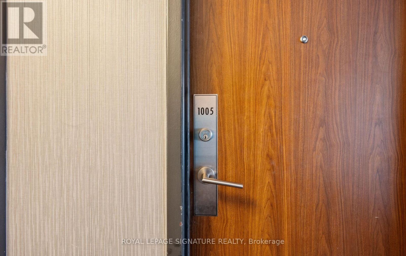 1005 - 2301 Derry Road W, Mississauga, Ontario  L5N 2R4 - Photo 9 - W12429982