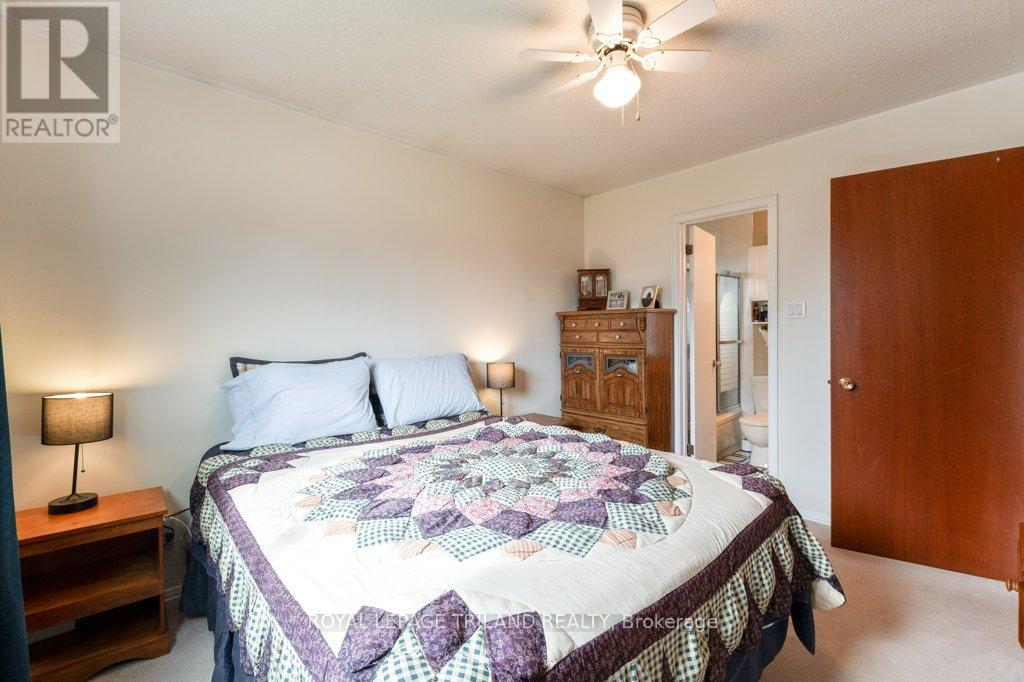 19 Paddon Street, St. Thomas, Ontario  N5R 5S8 - Photo 12 - X12415851
