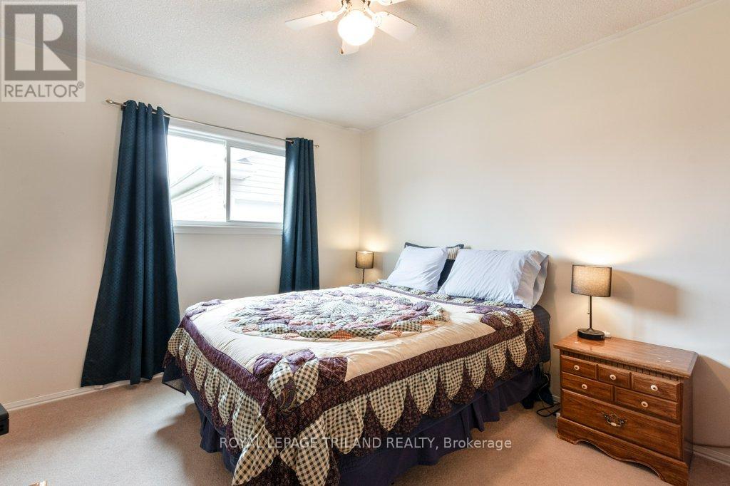 19 Paddon Street, St. Thomas, Ontario  N5R 5S8 - Photo 11 - X12415851