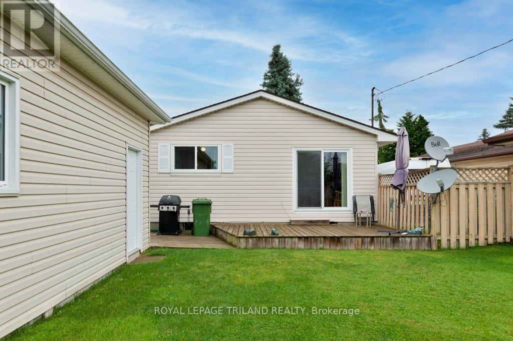 19 Paddon Street, St. Thomas, Ontario  N5R 5S8 - Photo 29 - X12415851