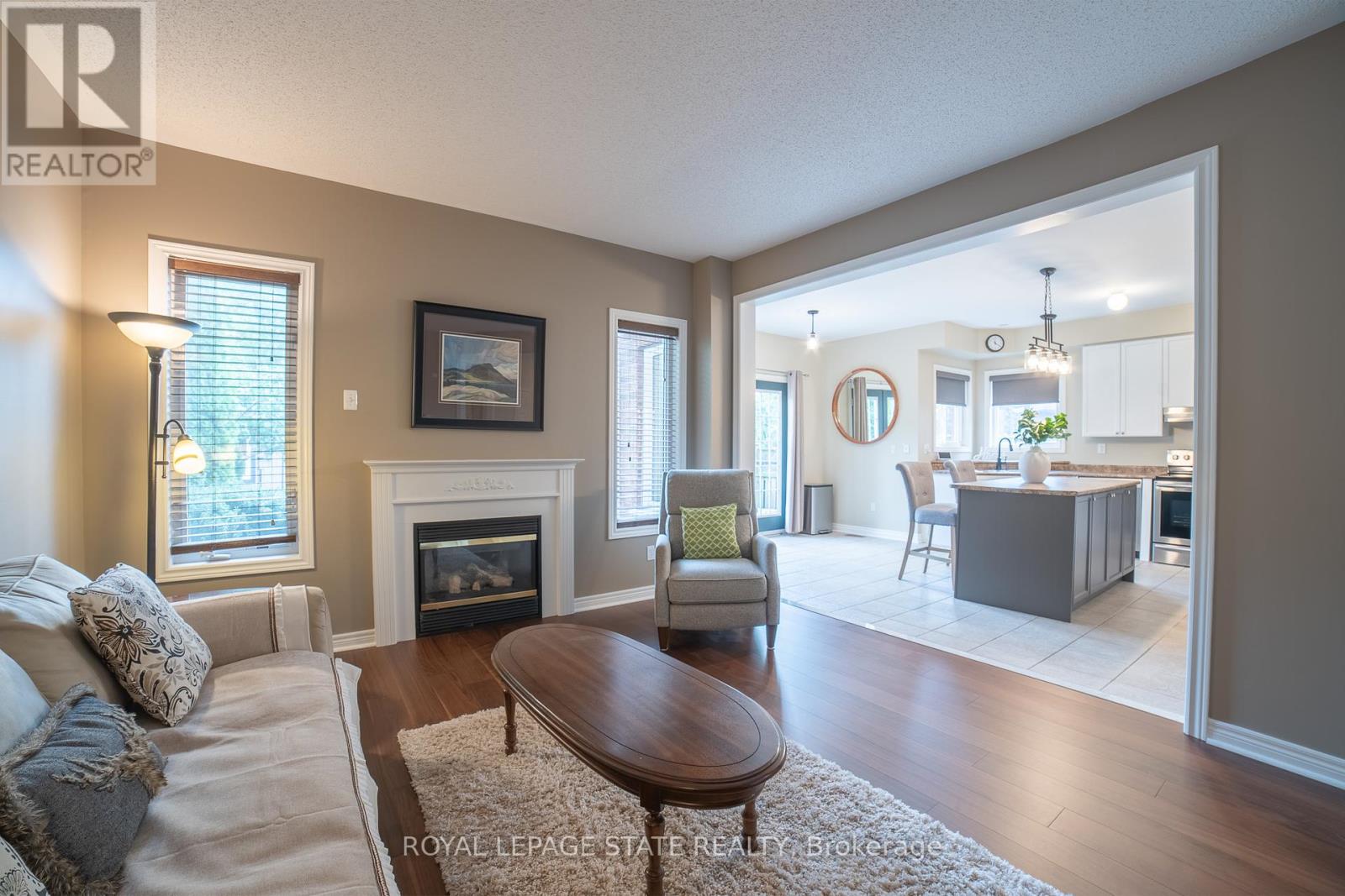 120 Sundial Crescent, Hamilton, Ontario  L9H 7R8 - Photo 13 - X12429972