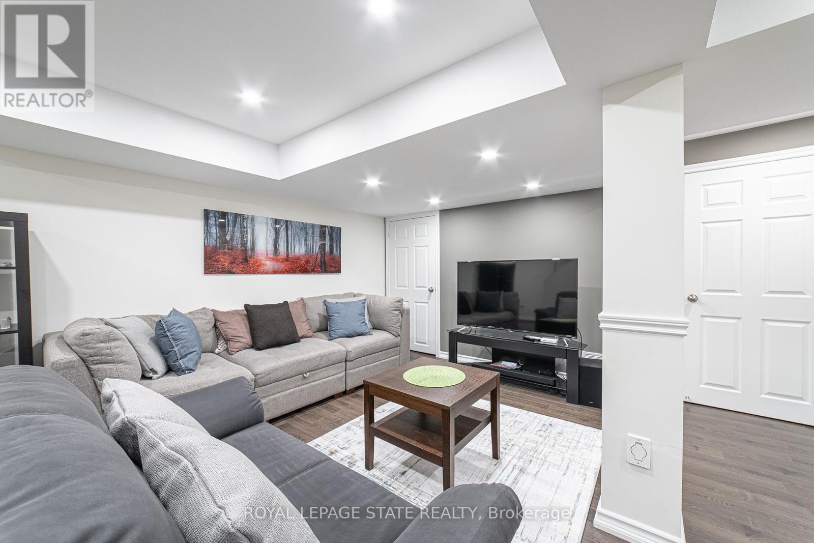 120 Sundial Crescent, Hamilton, Ontario  L9H 7R8 - Photo 37 - X12429972