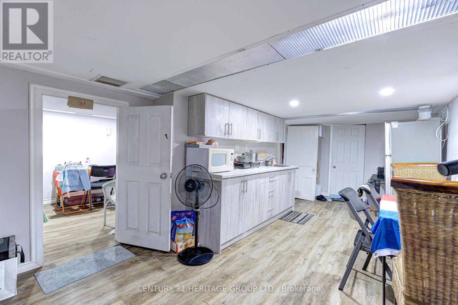 13 Cameron Avenue N, Hamilton, Ontario  L8H 4Y9 - Photo 14 - X12430000
