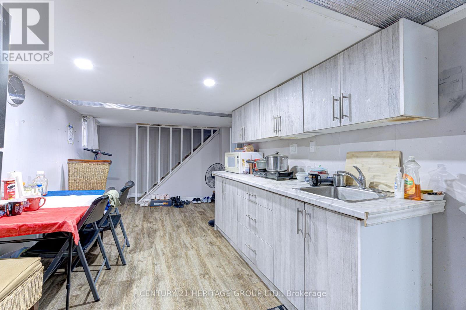 13 Cameron Avenue N, Hamilton, Ontario  L8H 4Y9 - Photo 16 - X12430000