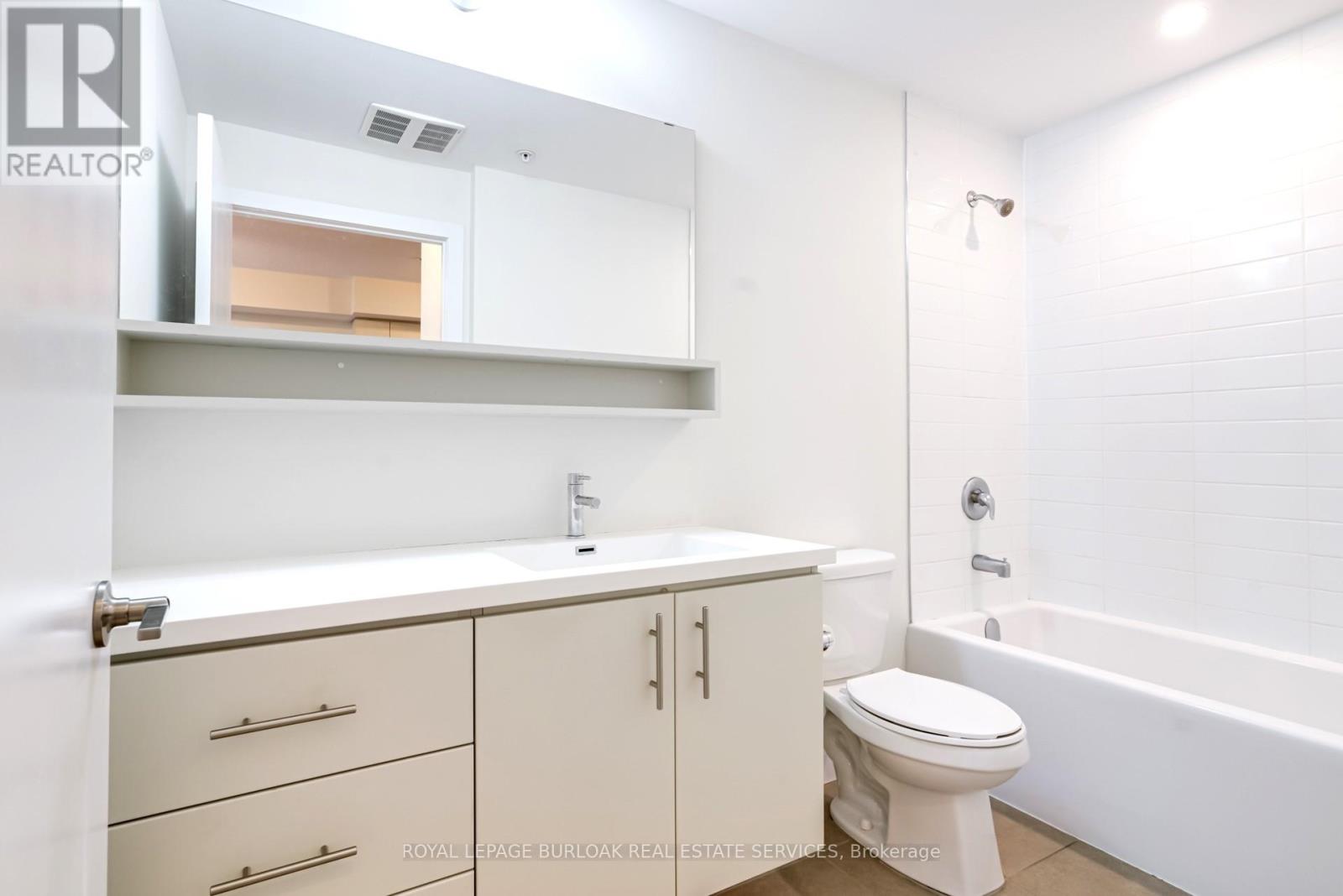422 - 40 Esplanade Lane, Grimsby, Ontario  L3M 0G9 - Photo 14 - X12430004