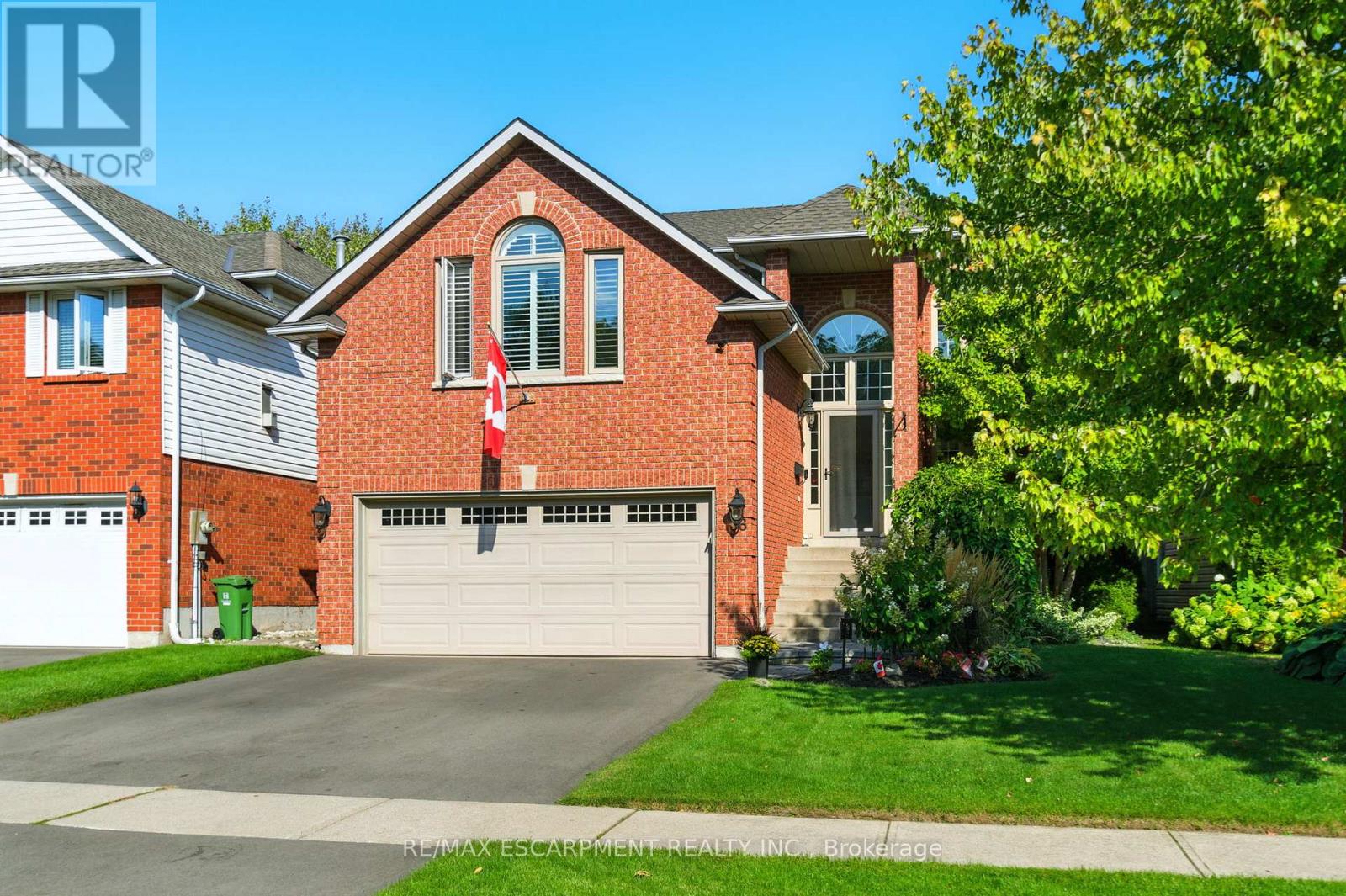 36 Pinecreek Road, Hamilton, Ontario  L0R 2H5 - Photo 2 - X12430007
