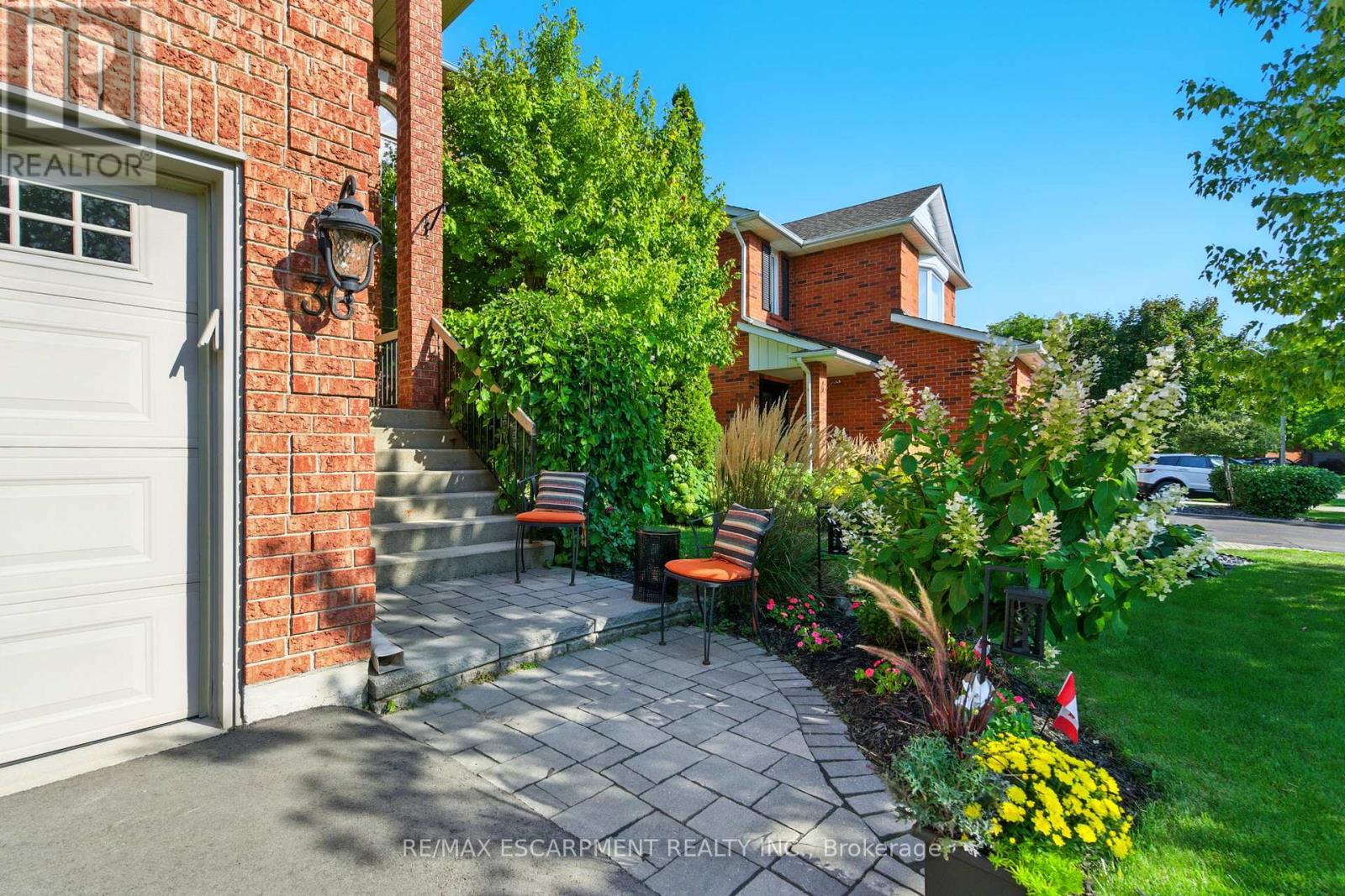 36 Pinecreek Road, Hamilton, Ontario  L0R 2H5 - Photo 3 - X12430007